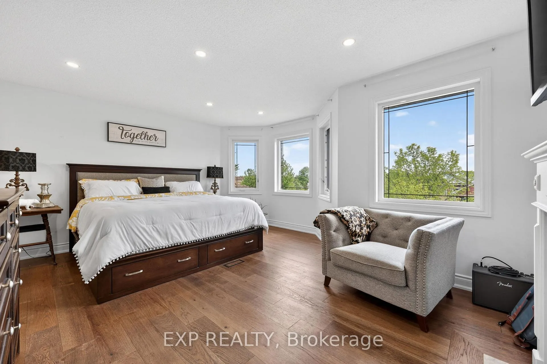 Photo 16 of 93 Taylor Drive, Barrie, Bayshore — HOMEH