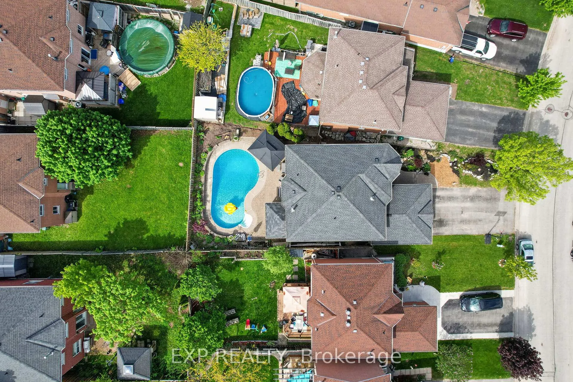 Photo 31 of 93 Taylor Drive, Barrie, Bayshore — HOMEH