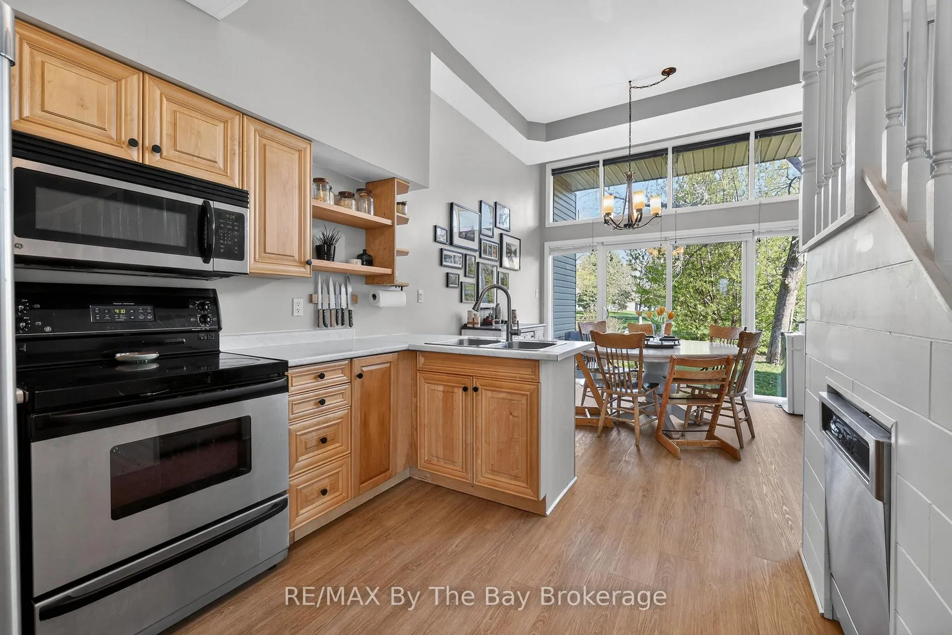 Photo 6 of 43 Trafalgar Road, Collingwood — HOMEH