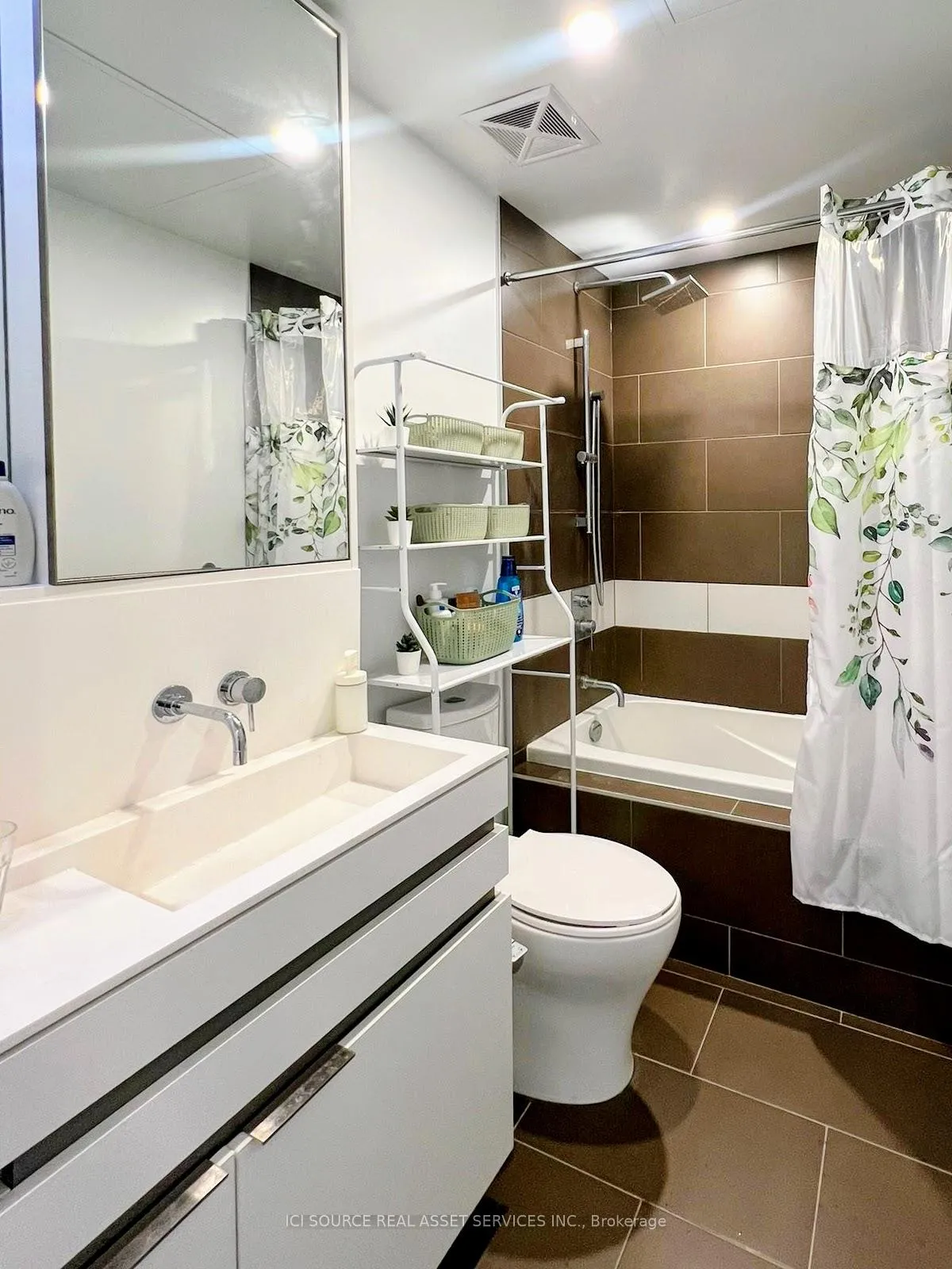 Photo 12 of Unit 2203, 197 Yonge Street, Toronto, Church-Yonge Corridor — HOMEH