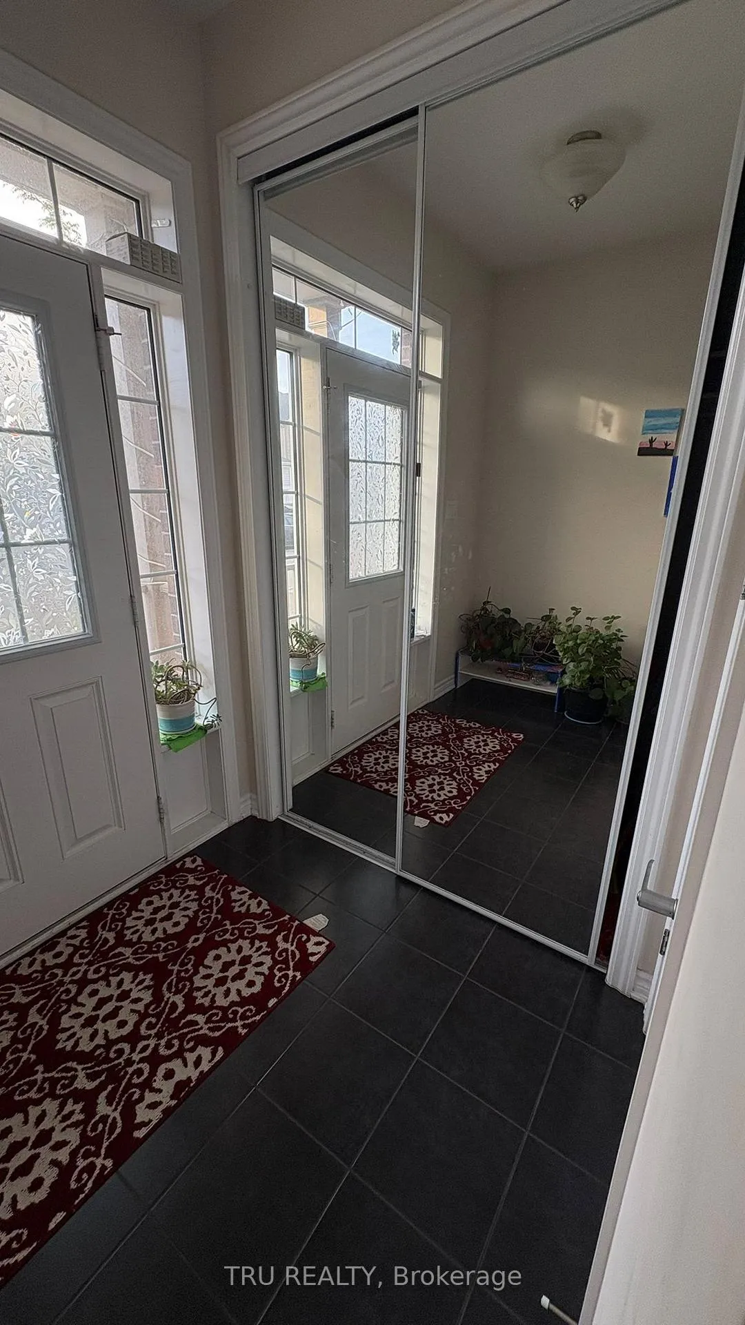 Photo 4 of 309 Everglade Way, Ottawa, Kanata - Emerald Meadows/Trailwest — HOMEH