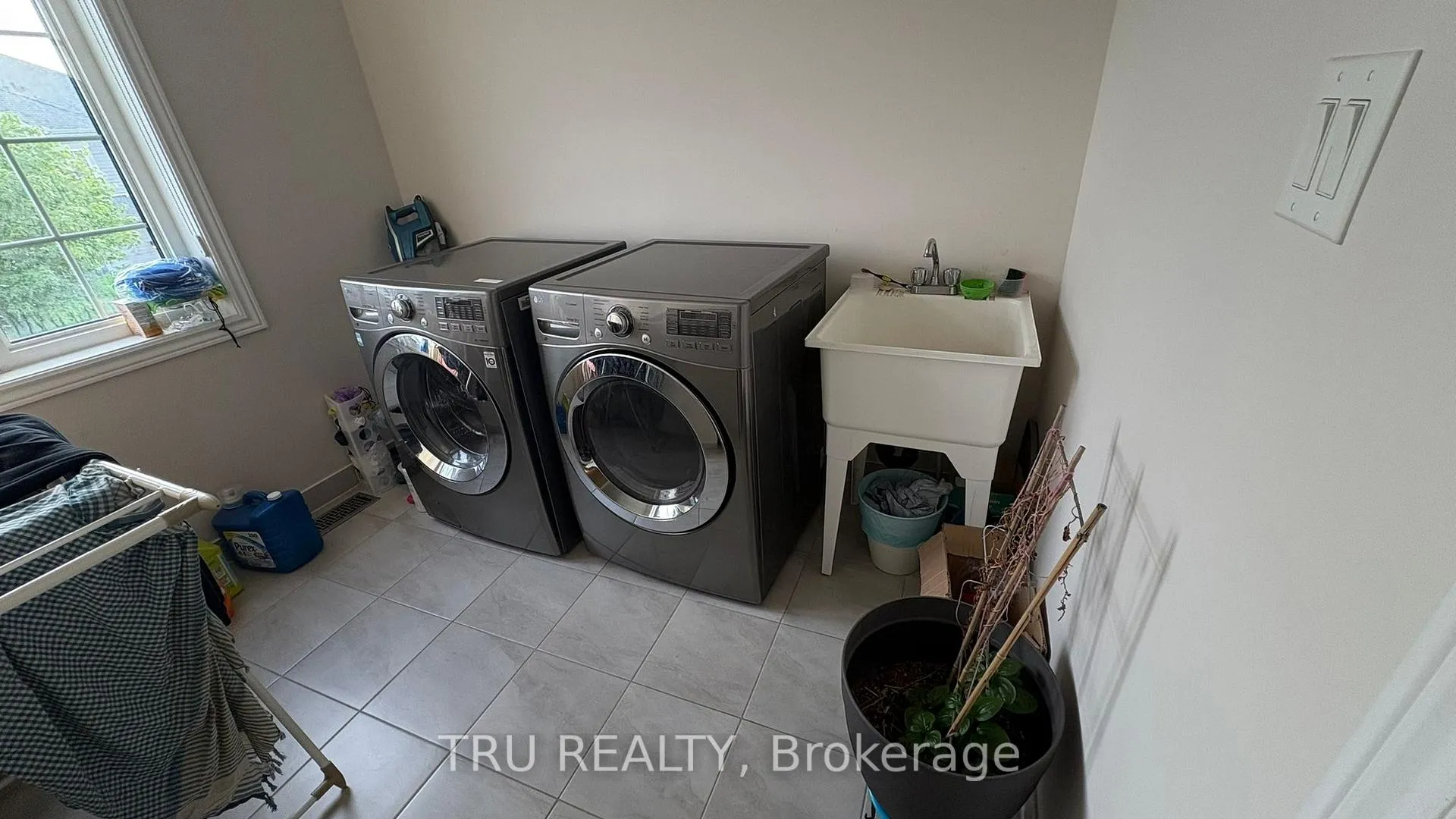 Photo 23 of 309 Everglade Way, Ottawa, Kanata - Emerald Meadows/Trailwest — HOMEH
