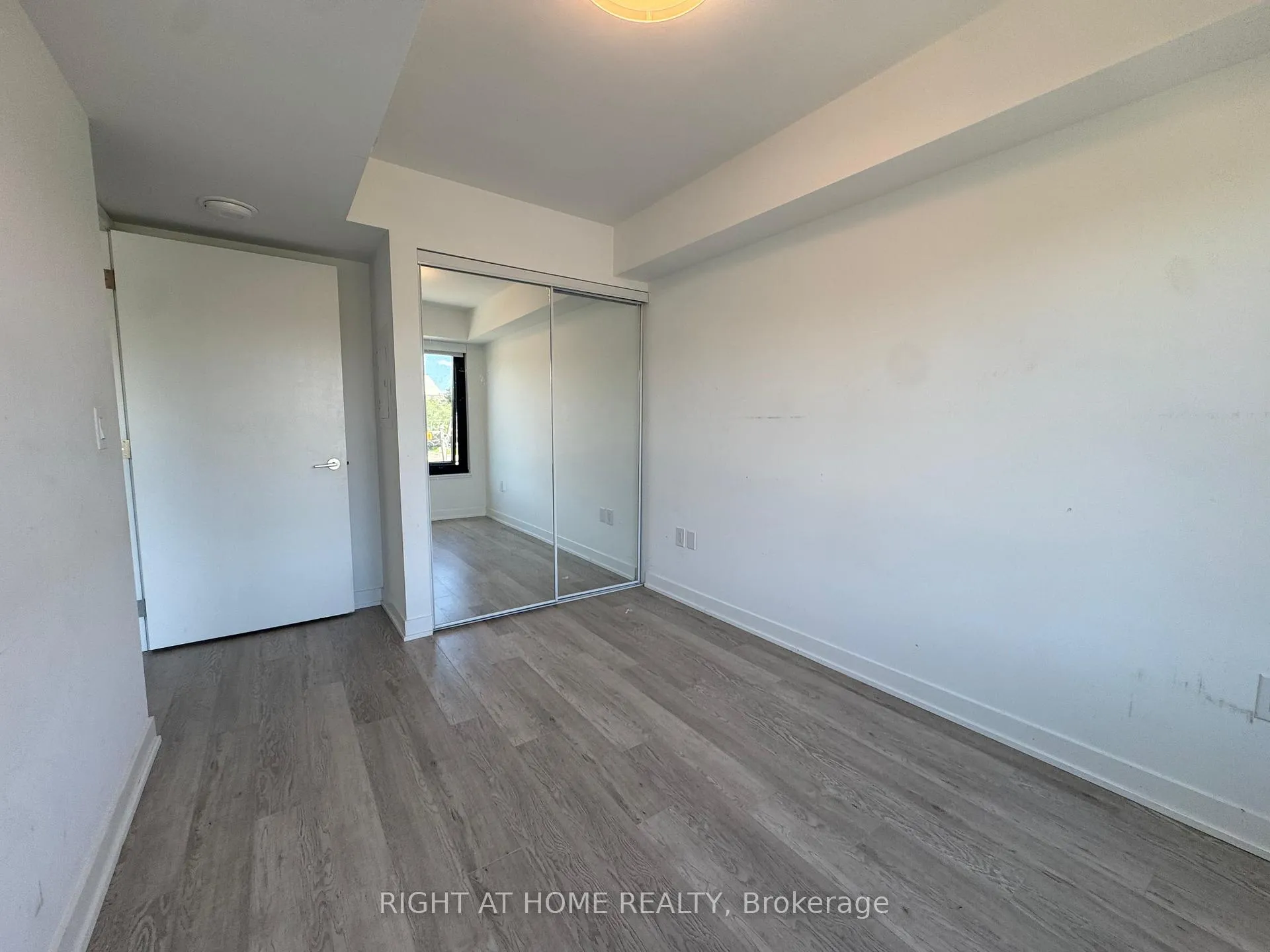 Photo 21 of Unit 307, 3 Strathgowan Avenue, Toronto, Lawrence Park South — HOMEH