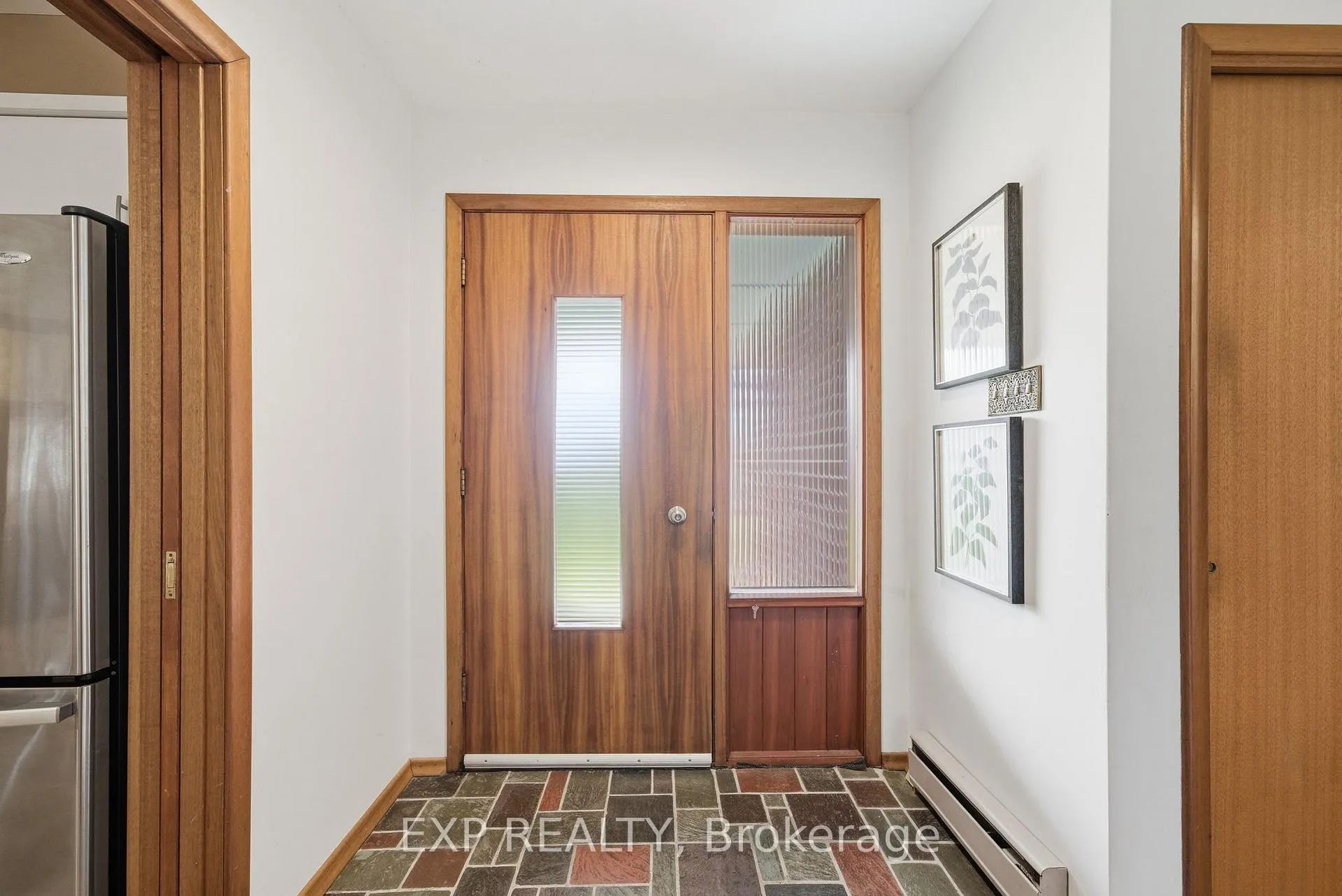 Photo 4 of 20 Roosevelt Street, Kawartha Lakes, Lindsay — HOMEH