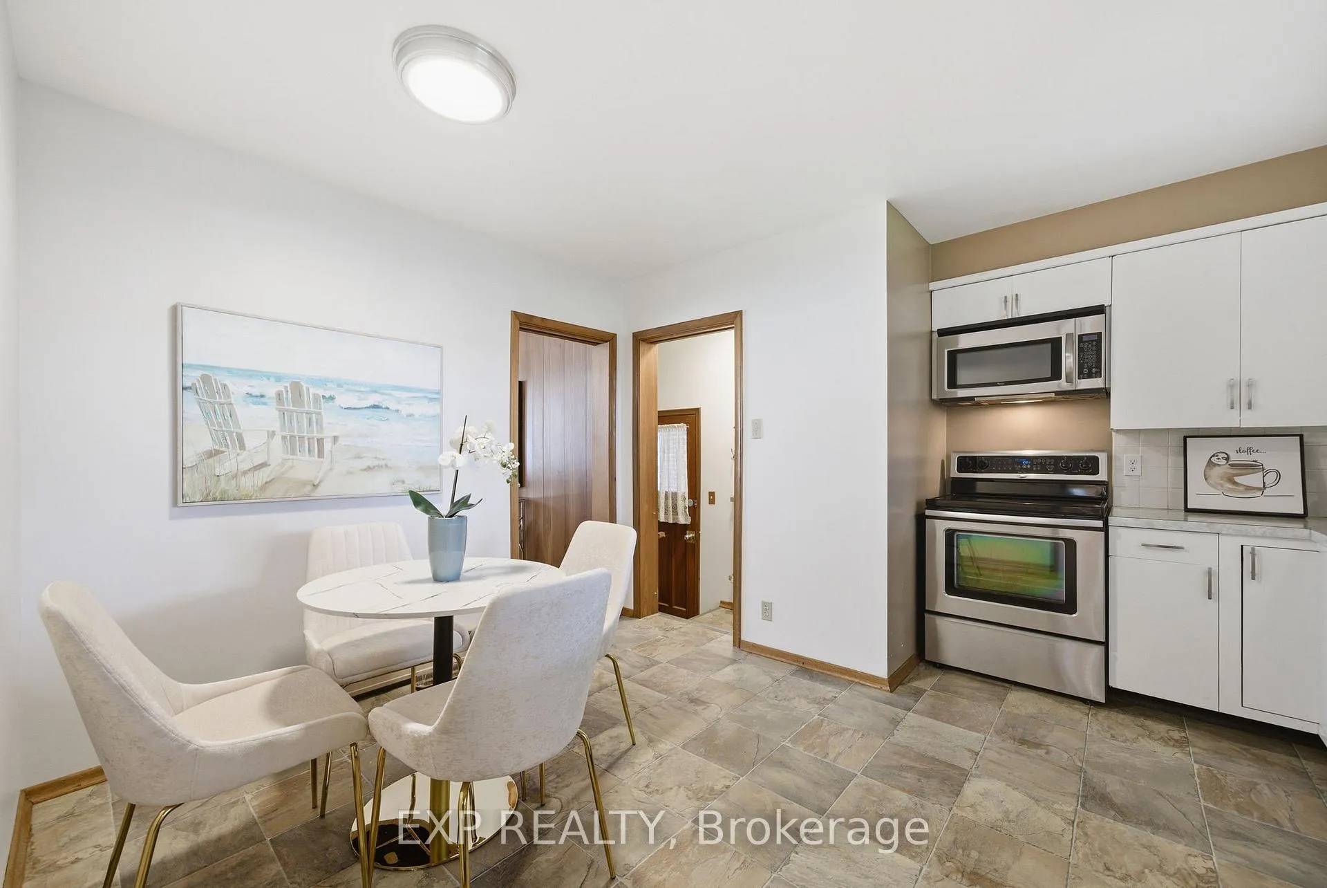Photo 12 of 20 Roosevelt Street, Kawartha Lakes, Lindsay — HOMEH