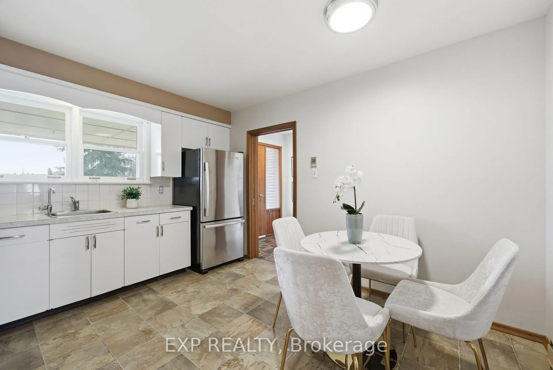 Photo 14 of 20 Roosevelt Street, Kawartha Lakes, Lindsay — HOMEH