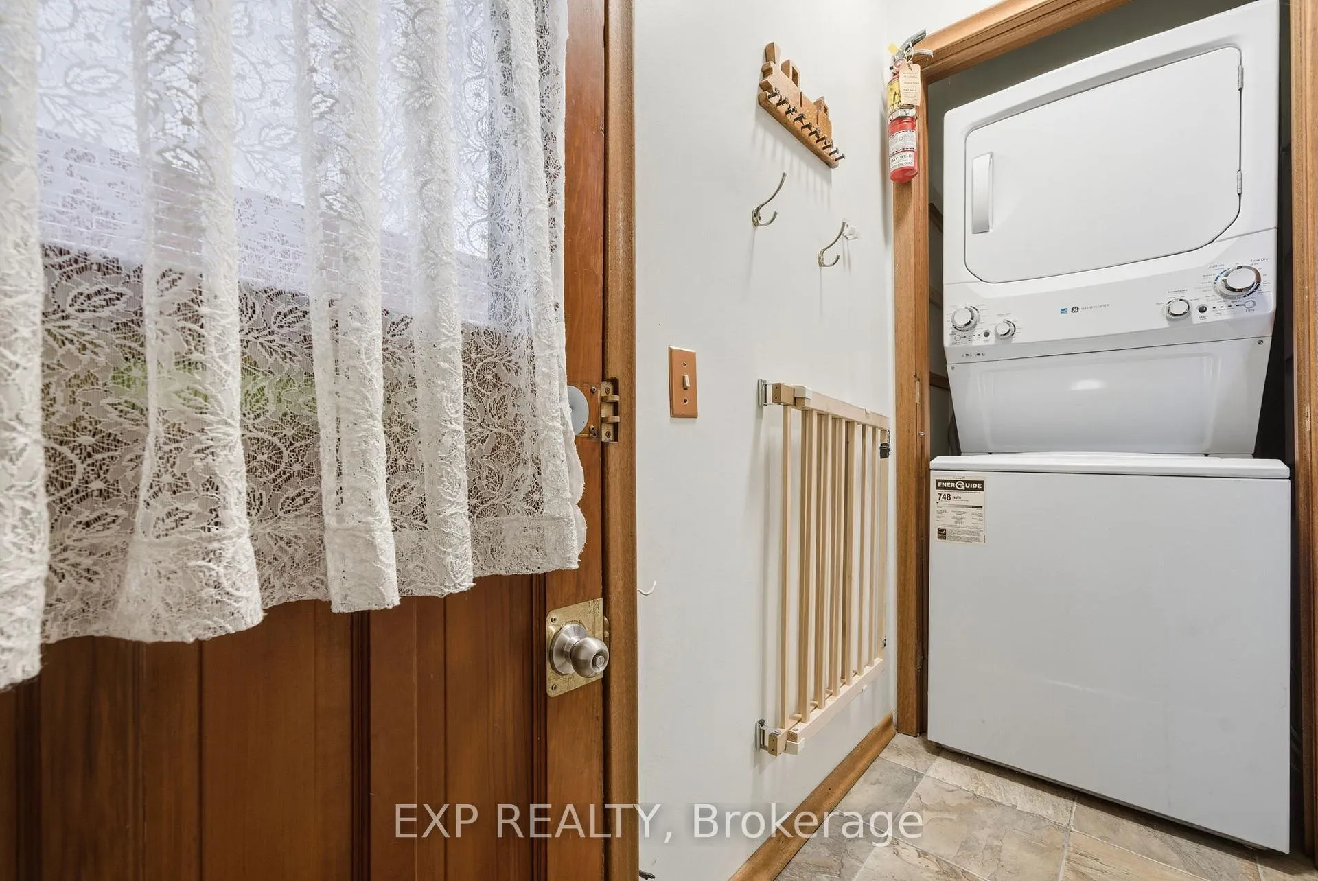 Photo 21 of 20 Roosevelt Street, Kawartha Lakes, Lindsay — HOMEH