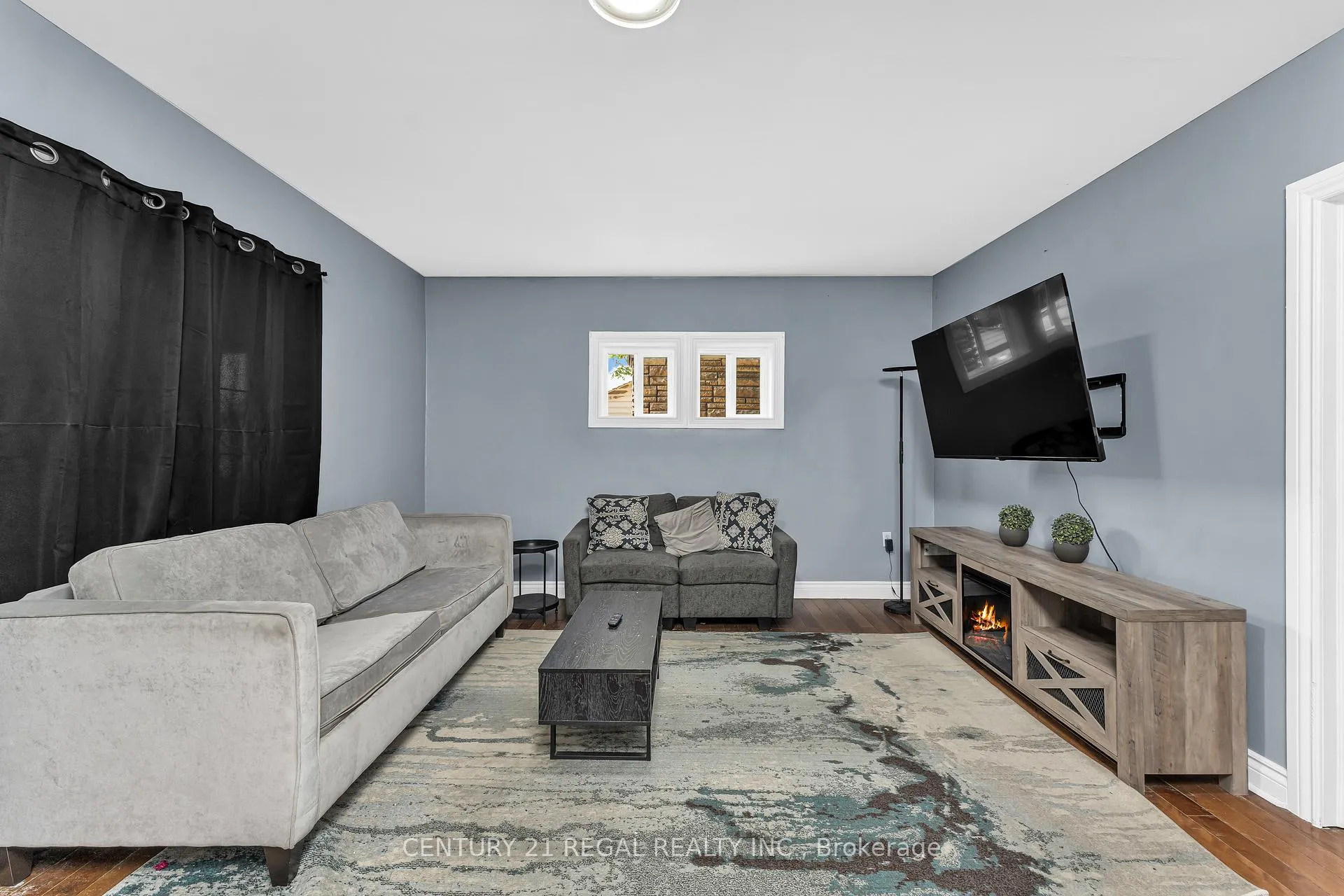 Photo 5 of 942 Tecumseh Road E, Windsor, South Walkerville — HOMEH