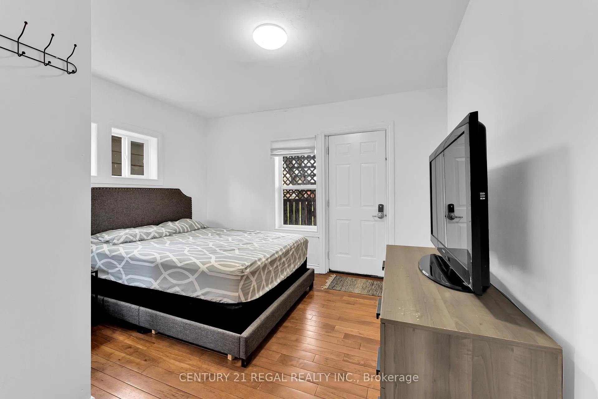 Photo 11 of 942 Tecumseh Road E, Windsor, South Walkerville — HOMEH