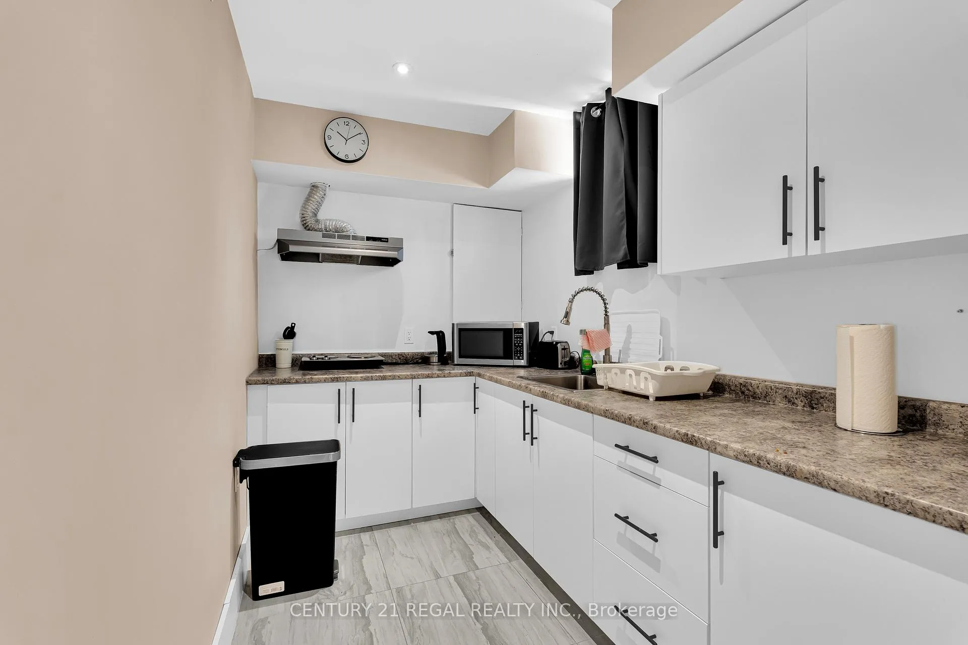 Photo 29 of 942 Tecumseh Road E, Windsor, South Walkerville — HOMEH