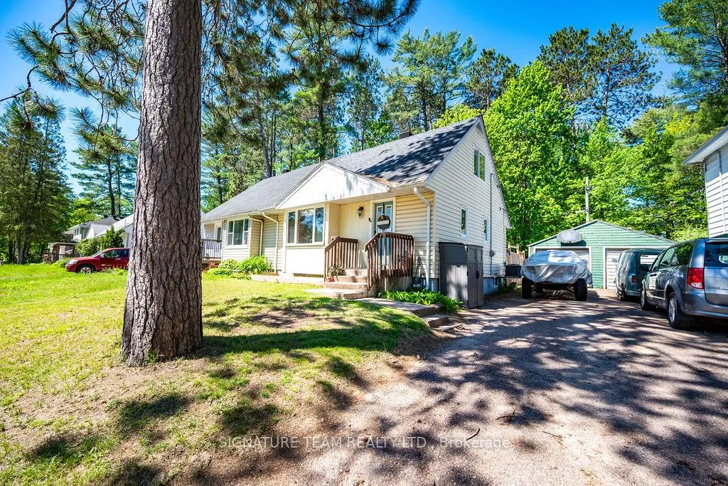 Photo 2 of 19 Thomson Crescent, Deep River — HOMEH