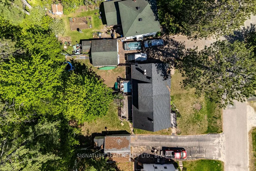 Photo 14 of 19 Thomson Crescent, Deep River — HOMEH