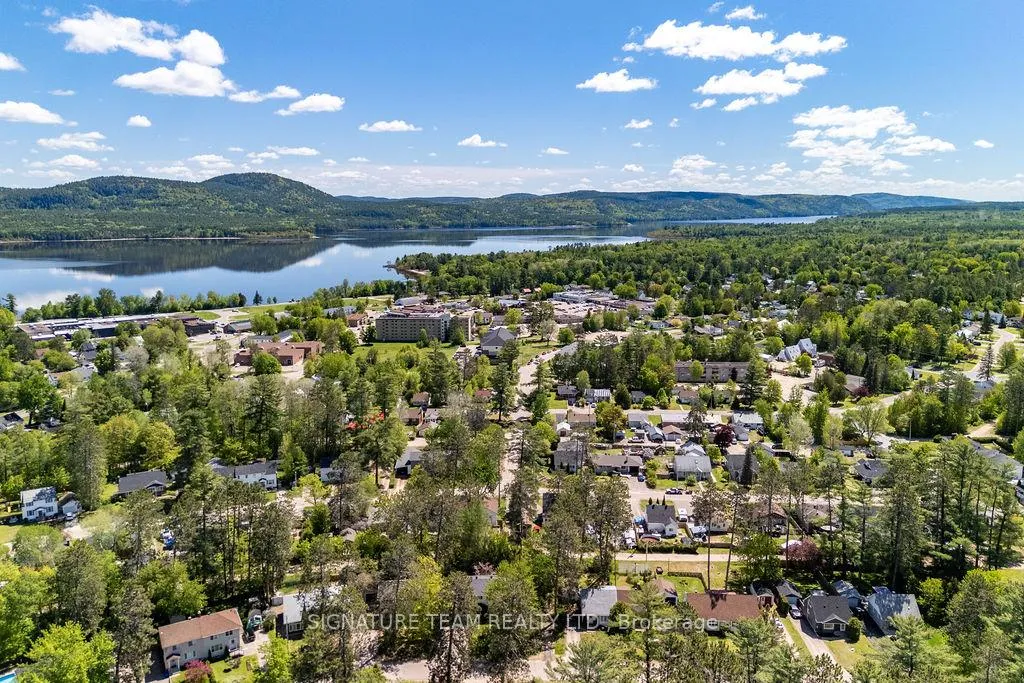Photo 15 of 19 Thomson Crescent, Deep River — HOMEH