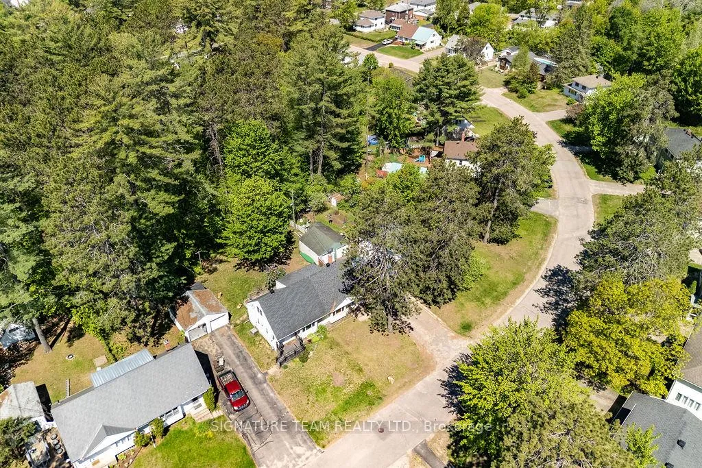 Photo 16 of 19 Thomson Crescent, Deep River — HOMEH