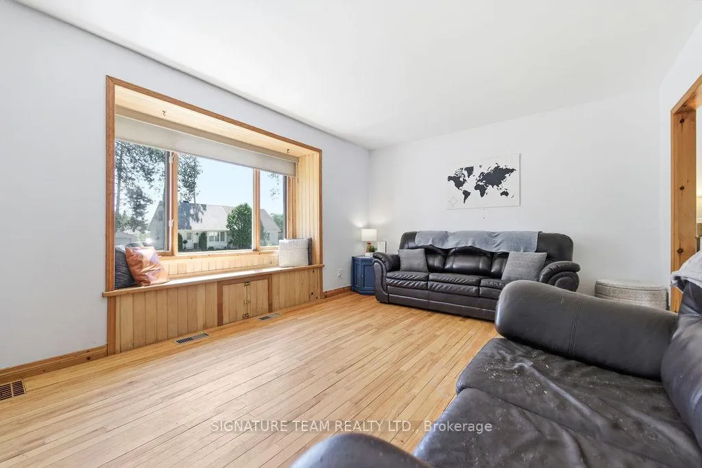 Photo 20 of 19 Thomson Crescent, Deep River — HOMEH