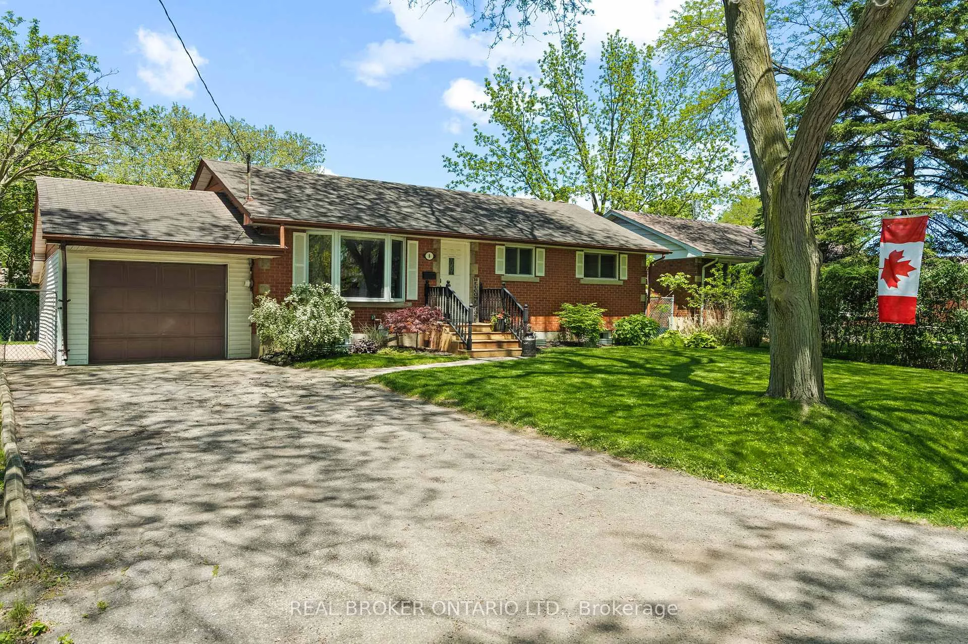 Photo 1 of 8 Goldsmith Avenue, St. Catharines, Bunting/Linwell — HOMEH