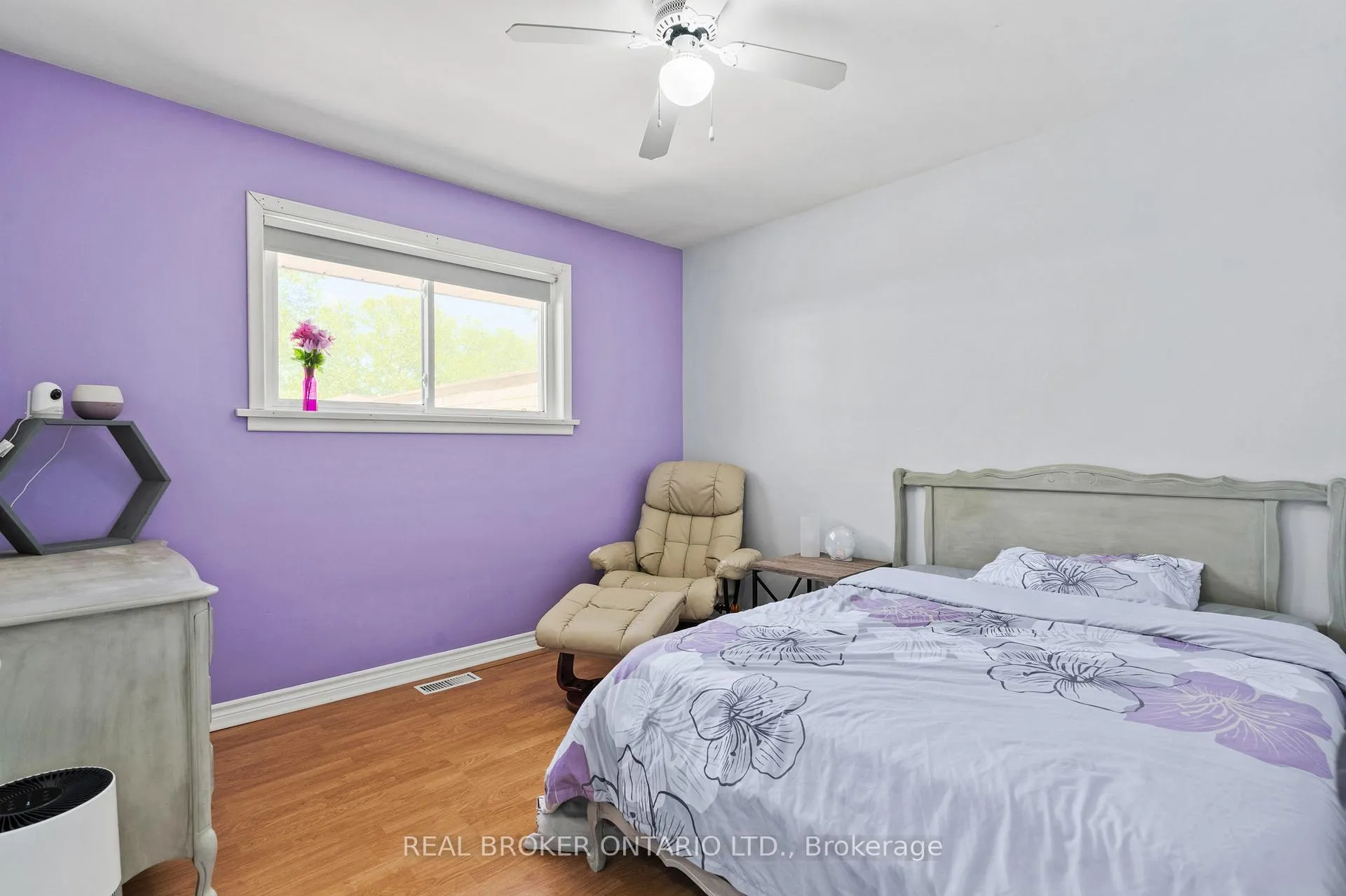 Photo 13 of 8 Goldsmith Avenue, St. Catharines, Bunting/Linwell — HOMEH