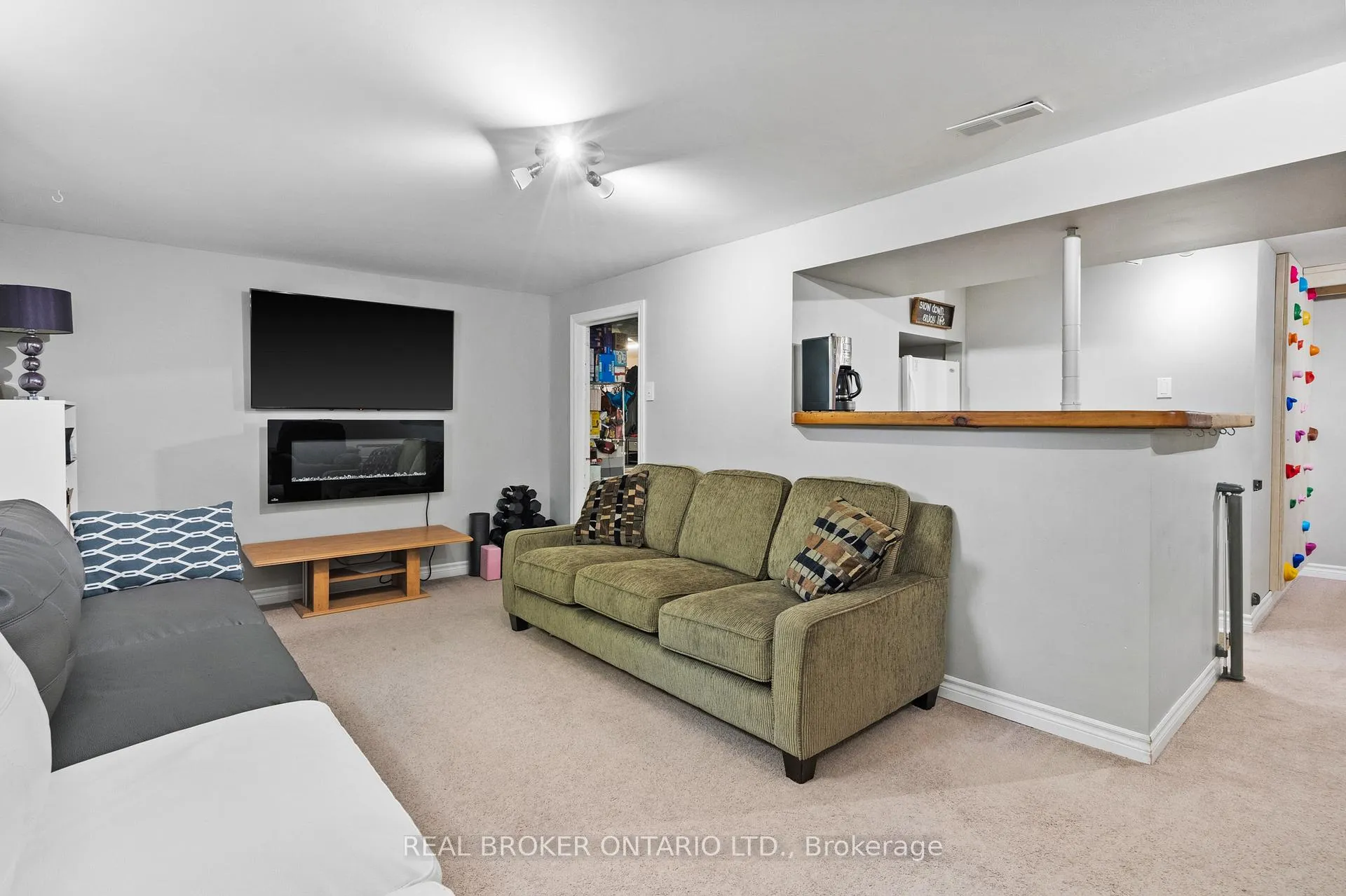 Photo 17 of 8 Goldsmith Avenue, St. Catharines, Bunting/Linwell — HOMEH
