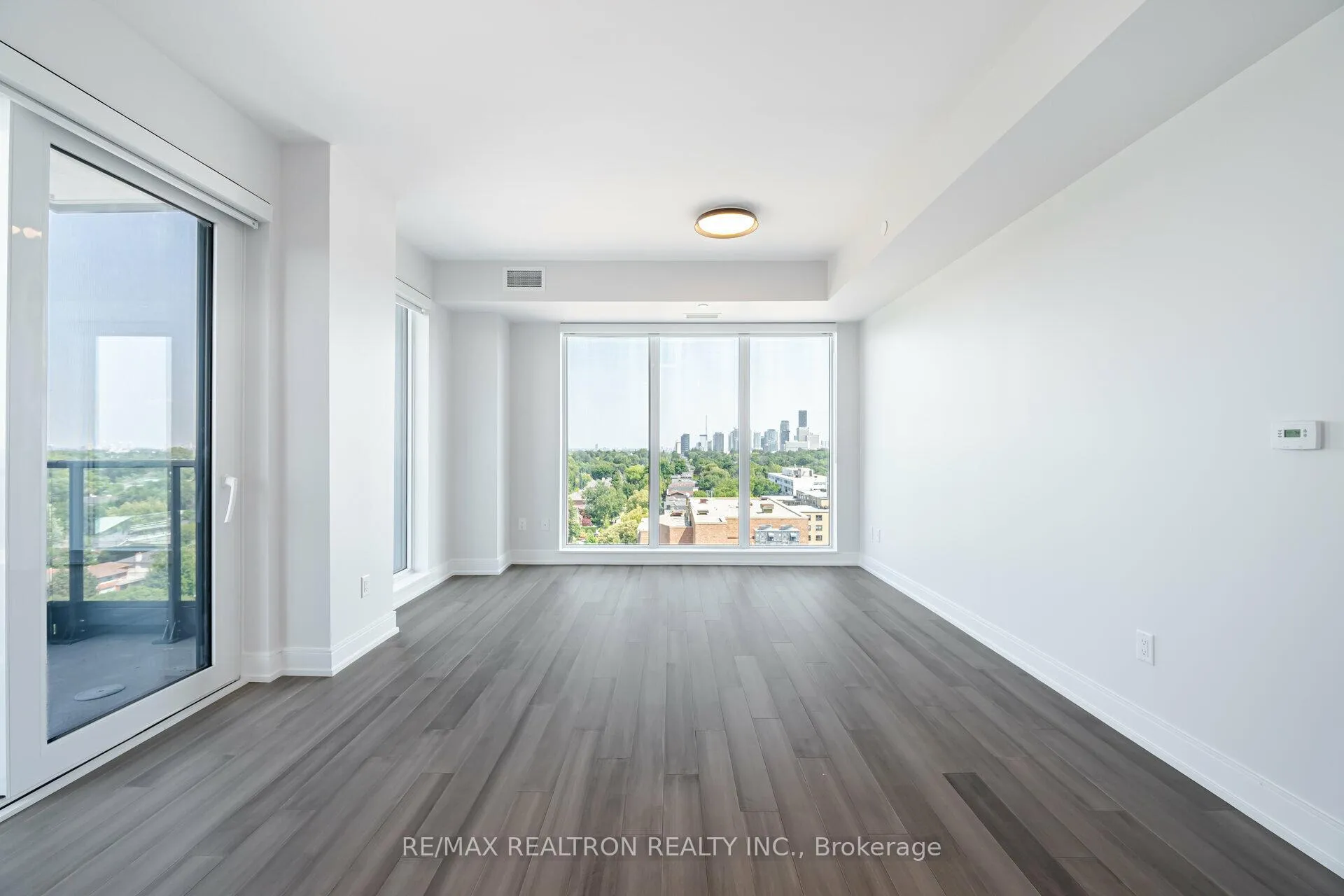 Photo 5 of Unit 1009, 2525 Bathurst Street, Toronto, Forest Hill North — HOMEH