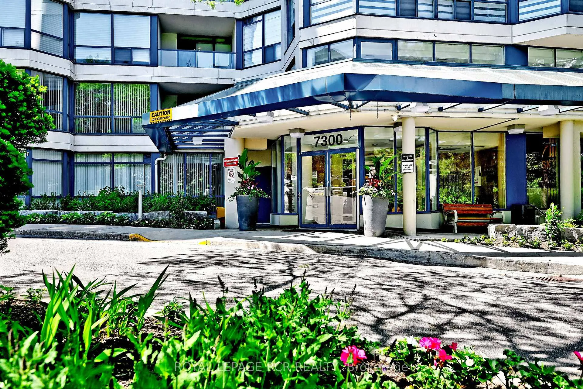 Front of Unit 706, 7300 Yonge Street
