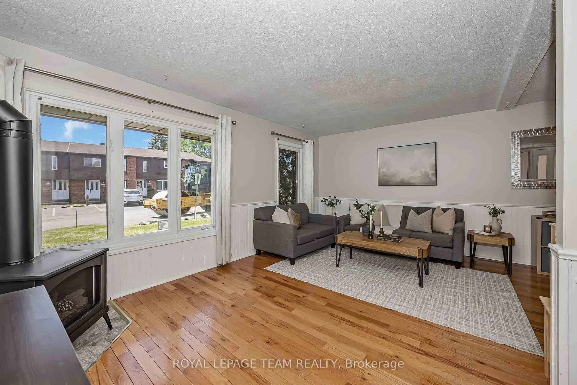 Photo 5 of Unit 26, 3107 Stockton Drive, Ottawa, Blossom Park/Kemp Park/Findlay Creek — HOMEH