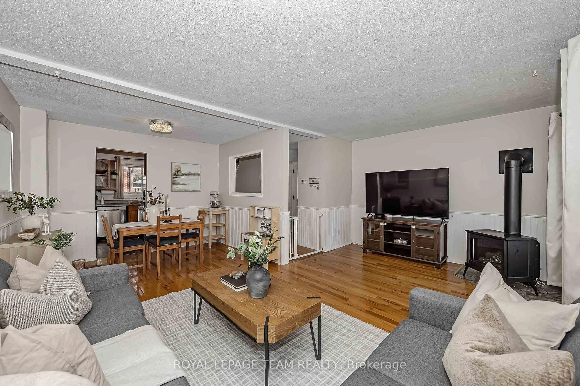 Photo 6 of Unit 26, 3107 Stockton Drive, Ottawa, Blossom Park/Kemp Park/Findlay Creek — HOMEH