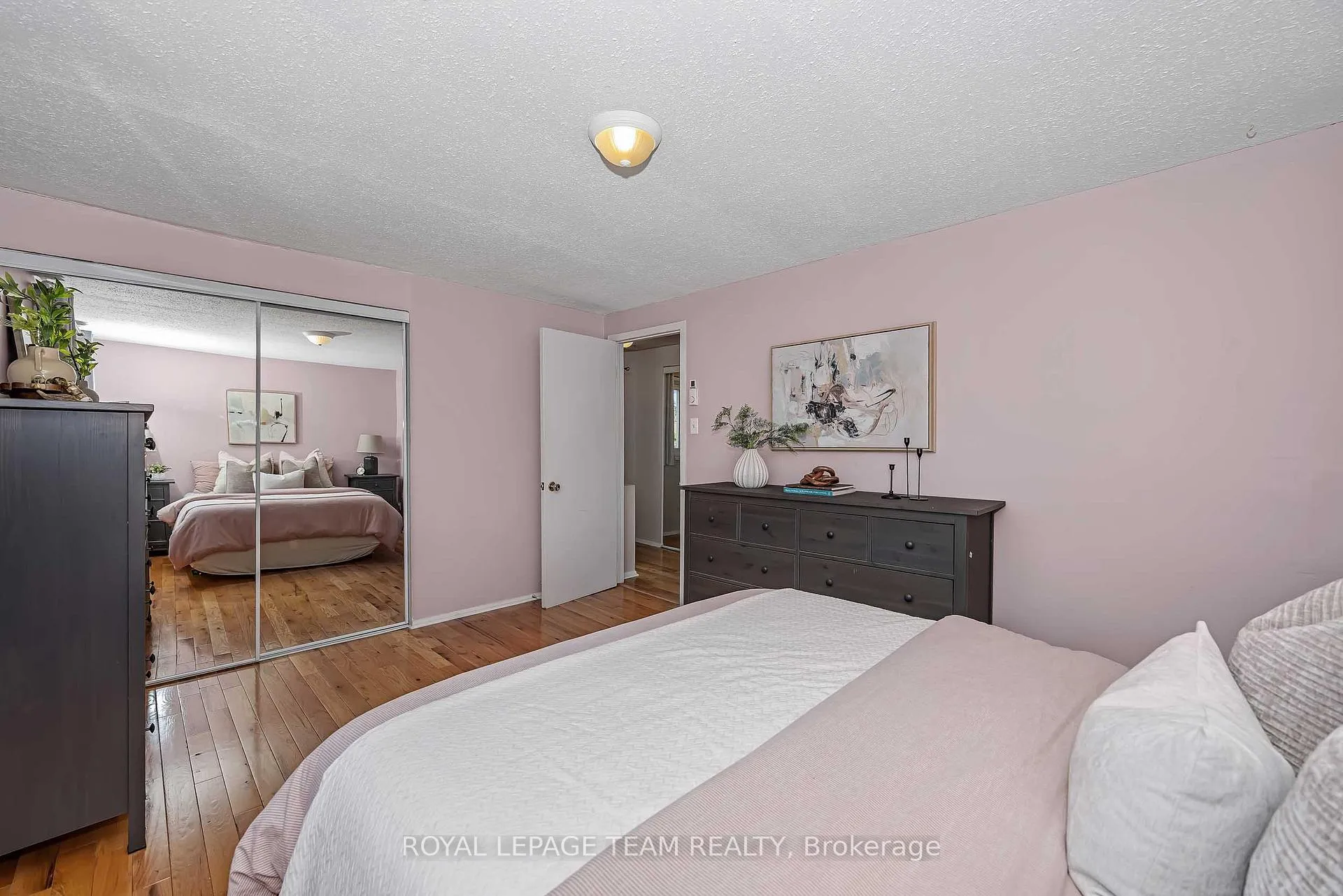 Photo 13 of Unit 26, 3107 Stockton Drive, Ottawa, Blossom Park/Kemp Park/Findlay Creek — HOMEH