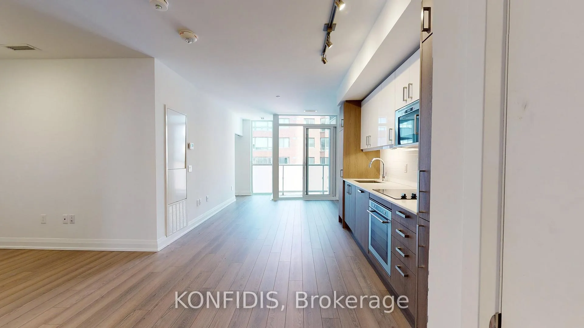 Photo 9 of Unit 910, 77 Mutual Street, Toronto, Church-Yonge Corridor — HOMEH