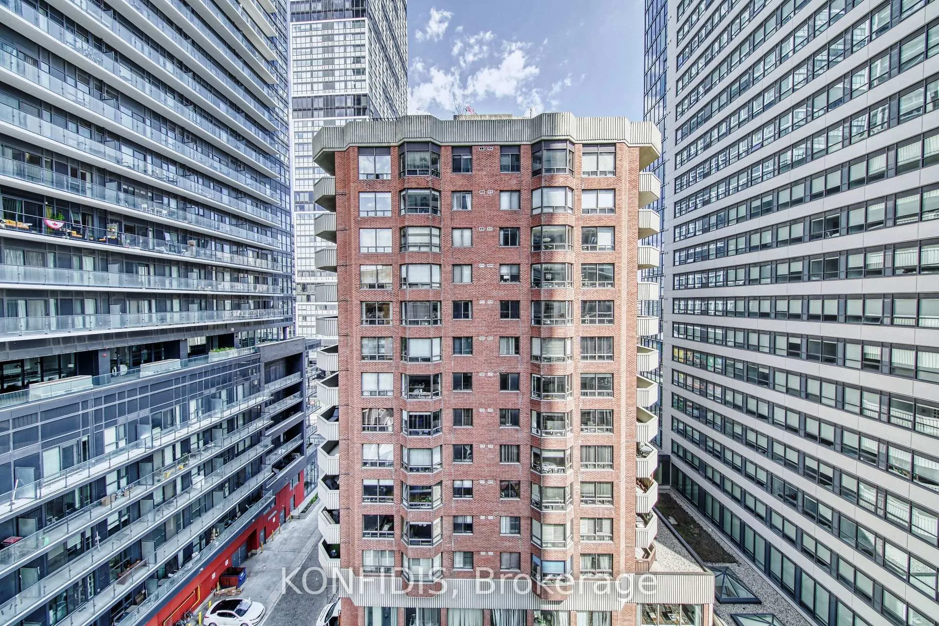 Photo 18 of Unit 910, 77 Mutual Street, Toronto, Church-Yonge Corridor — HOMEH
