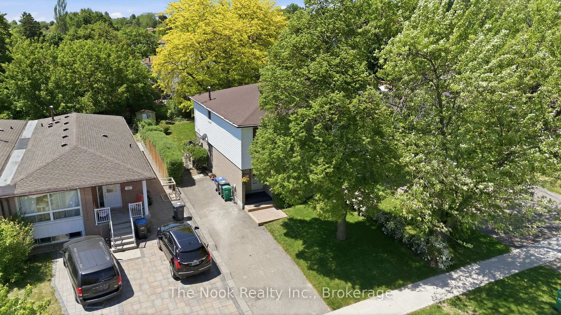 Photo 5 of 1254 Playford Road, Mississauga, Clarkson — HOMEH