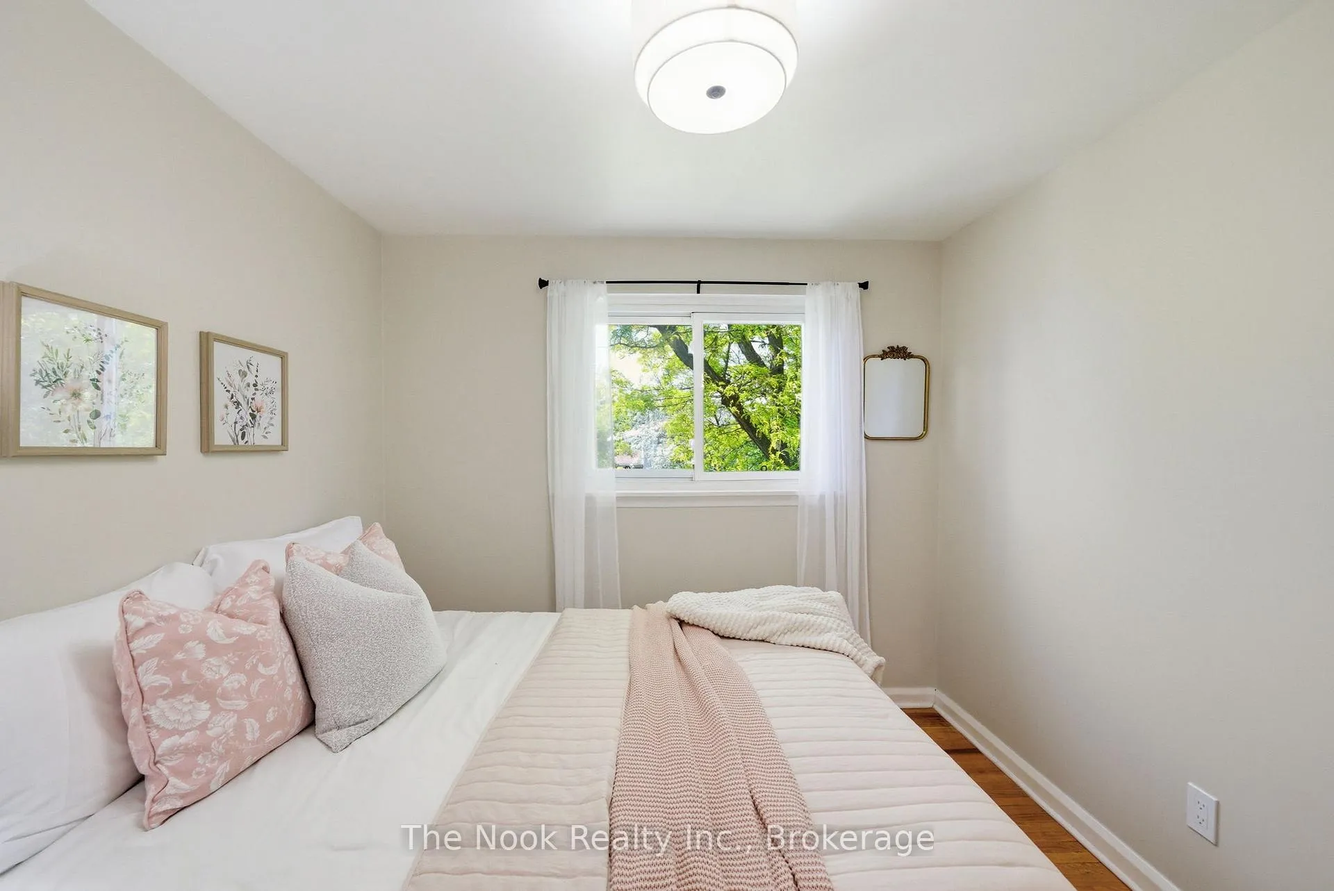 Photo 23 of 1254 Playford Road, Mississauga, Clarkson — HOMEH