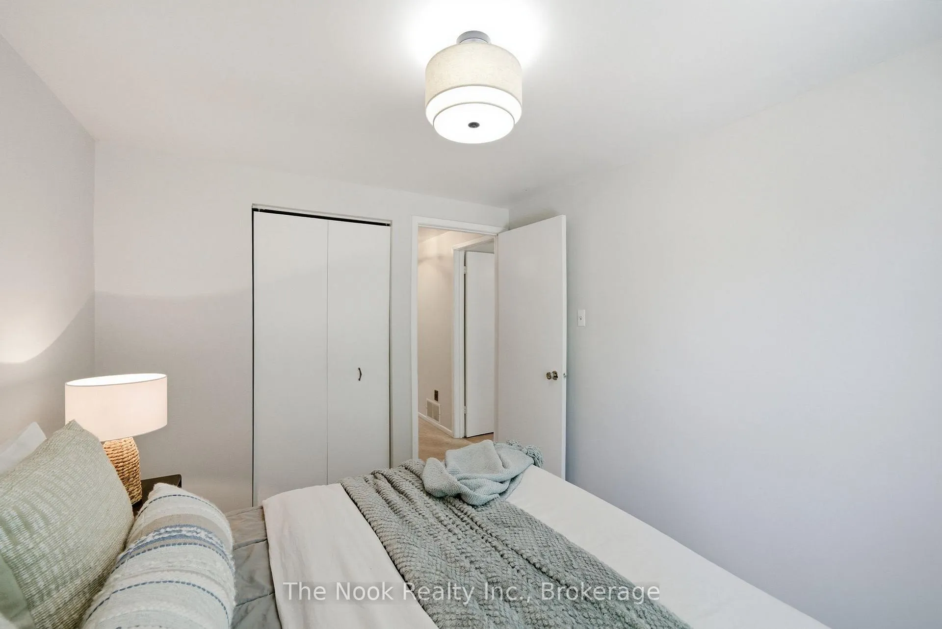 Photo 30 of 1254 Playford Road, Mississauga, Clarkson — HOMEH