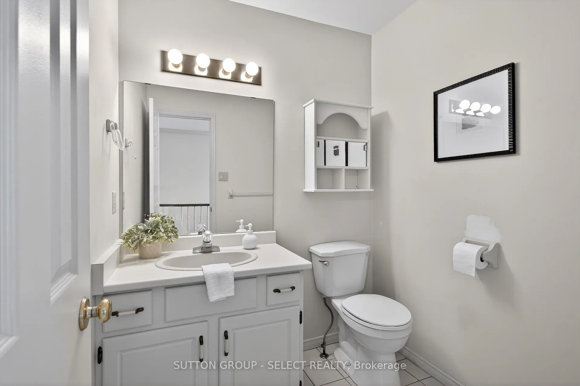 Photo 21 of Unit 19, 70 Glenroy Road, London, South T — HOMEH