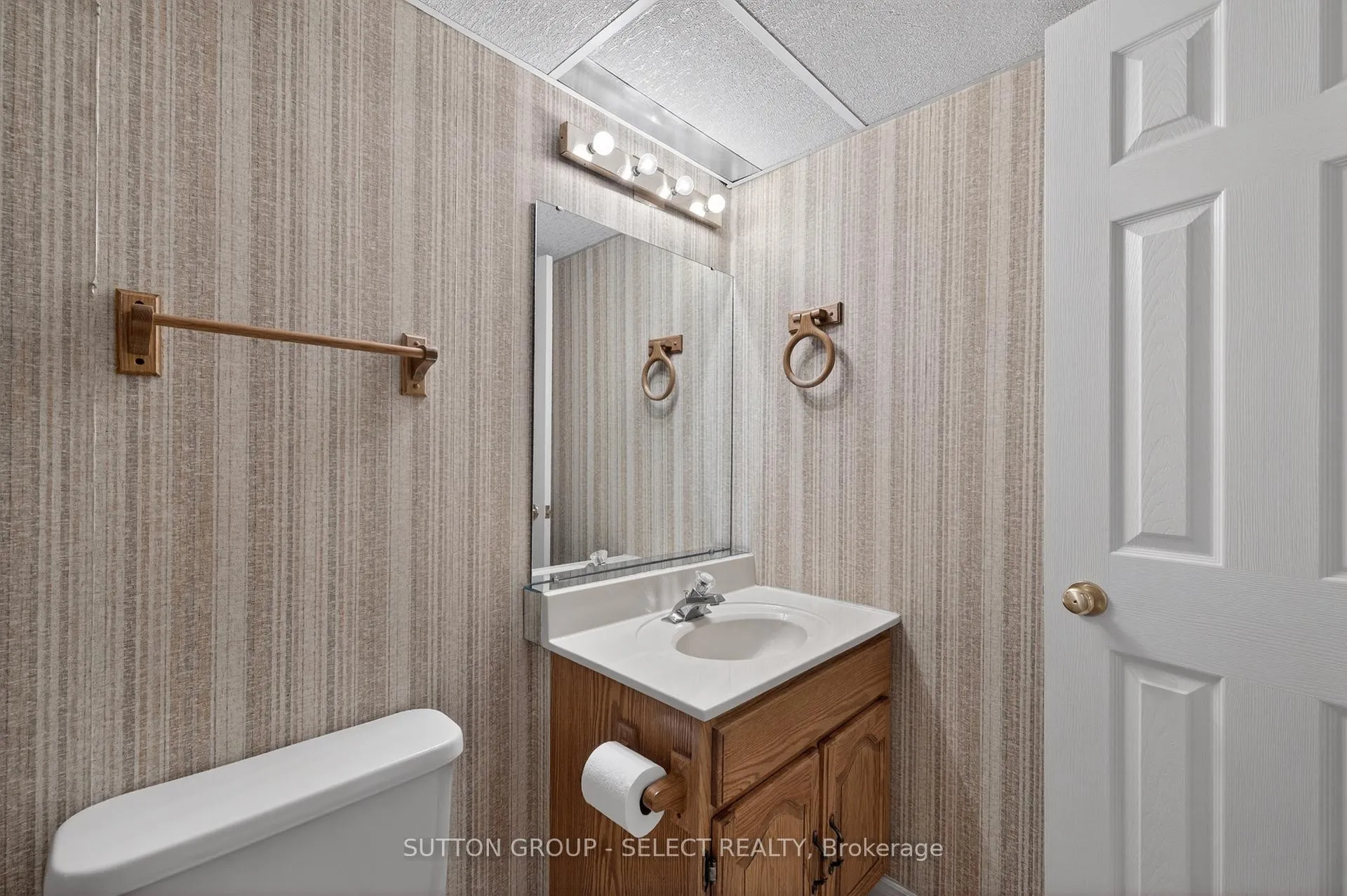 Photo 27 of Unit 19, 70 Glenroy Road, London, South T — HOMEH
