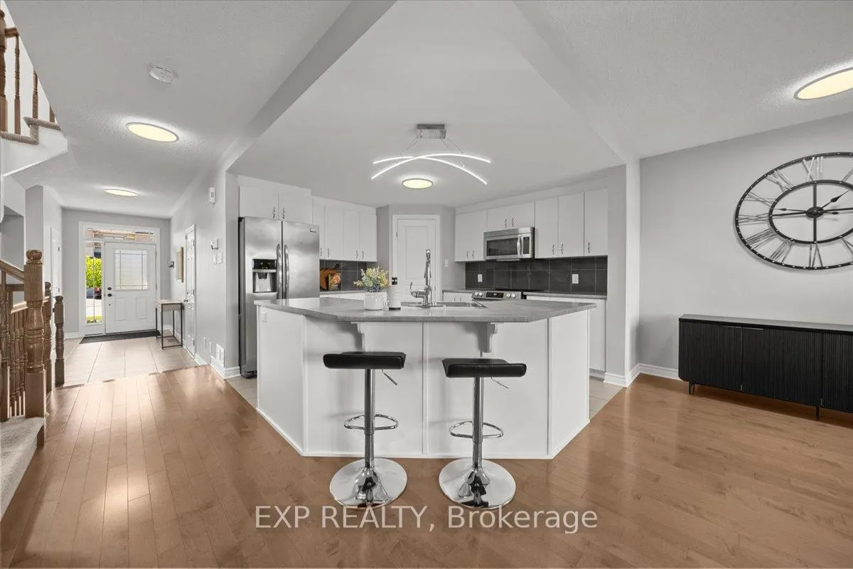 Photo 3 of 478 Barrick Hill Road, Ottawa, Kanata - Emerald Meadows/Trailwest — HOMEH