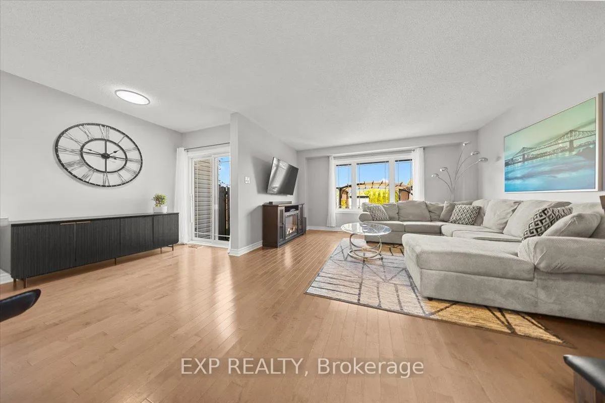 Photo 6 of 478 Barrick Hill Road, Ottawa, Kanata - Emerald Meadows/Trailwest — HOMEH