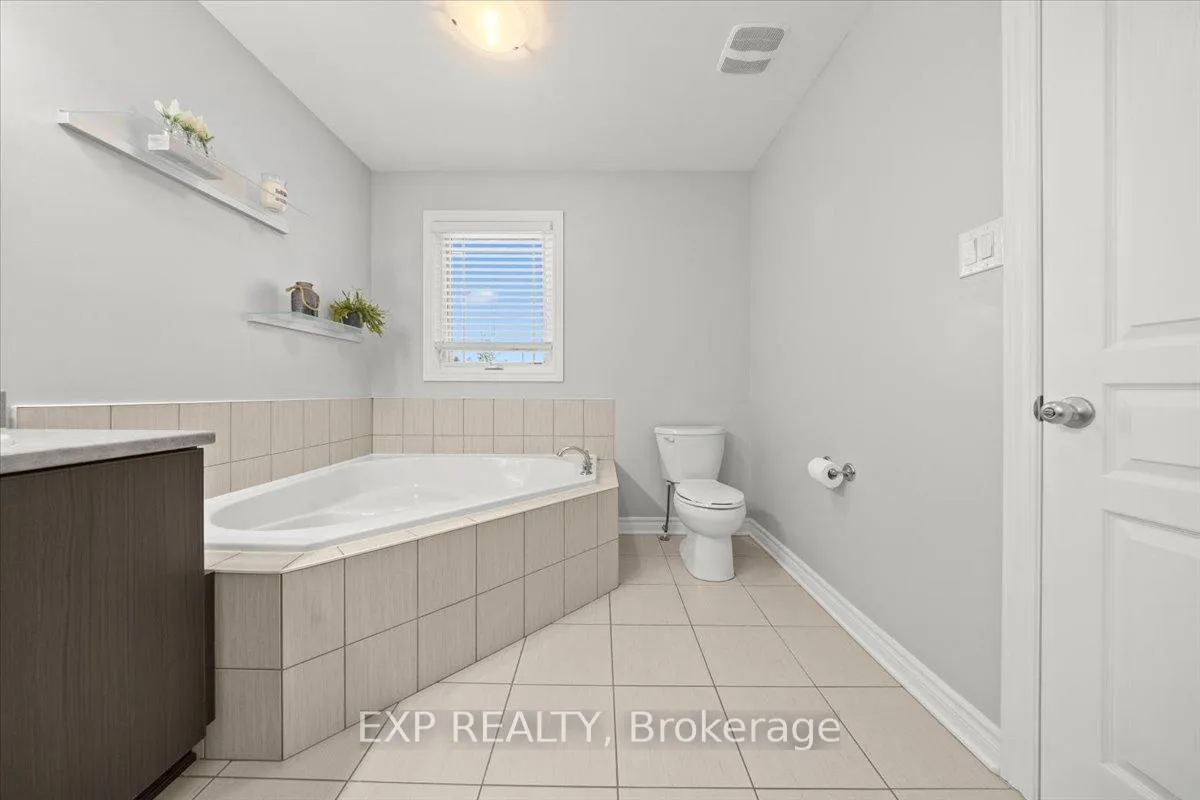 Photo 13 of 478 Barrick Hill Road, Ottawa, Kanata - Emerald Meadows/Trailwest — HOMEH