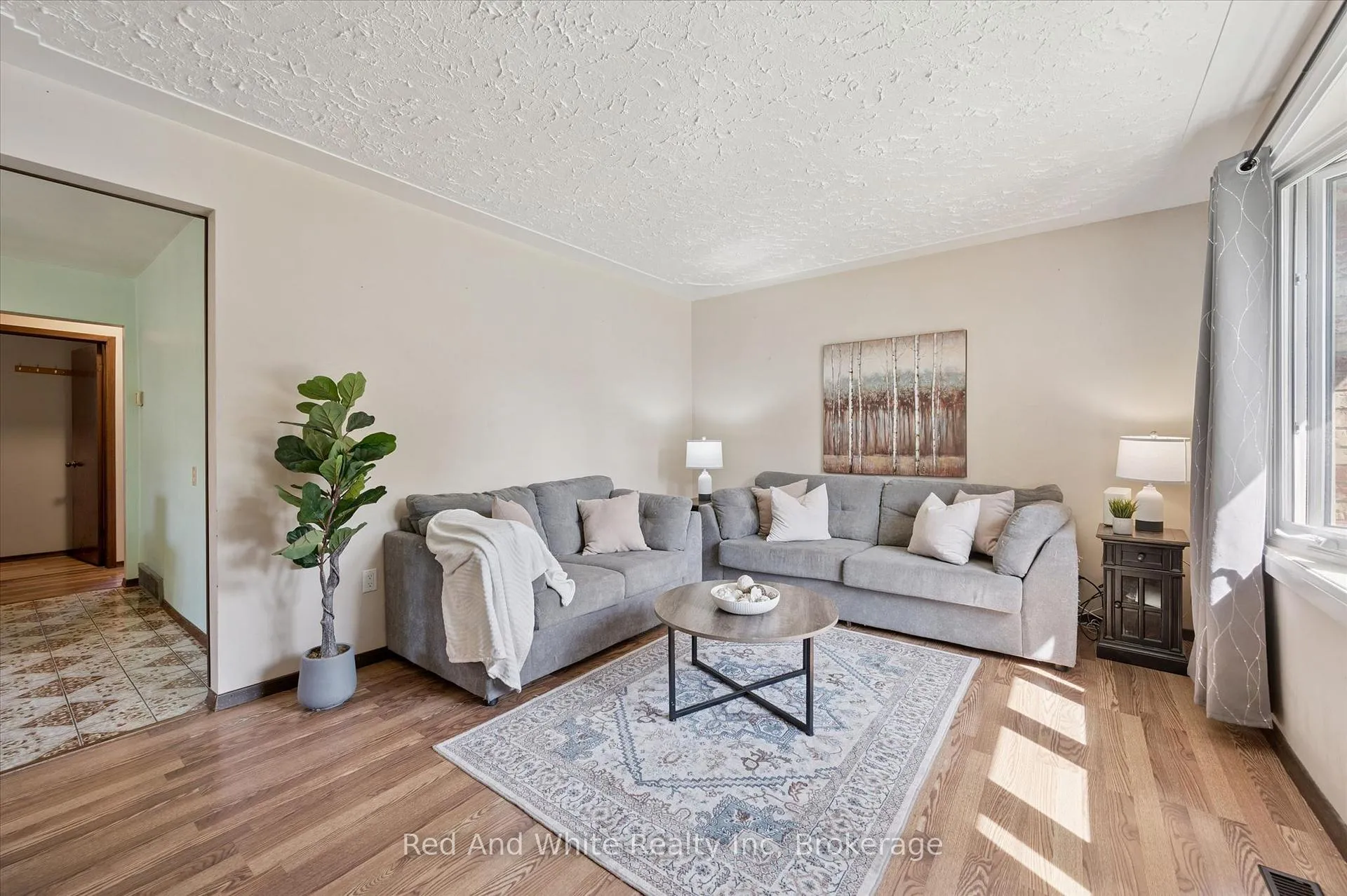 Photo 4 of 189 Johanna Drive, Waterloo — HOMEH