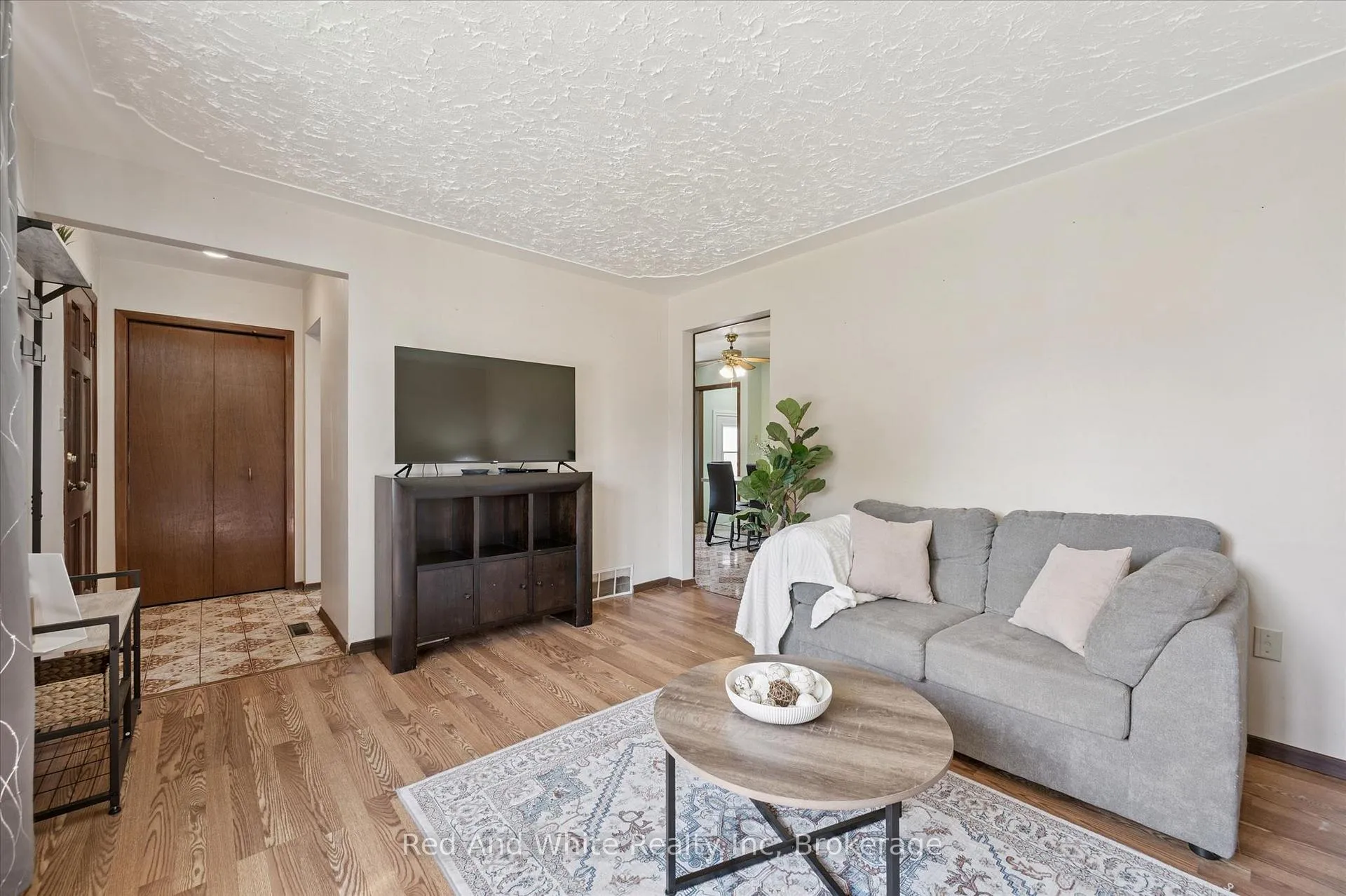 Photo 5 of 189 Johanna Drive, Waterloo — HOMEH