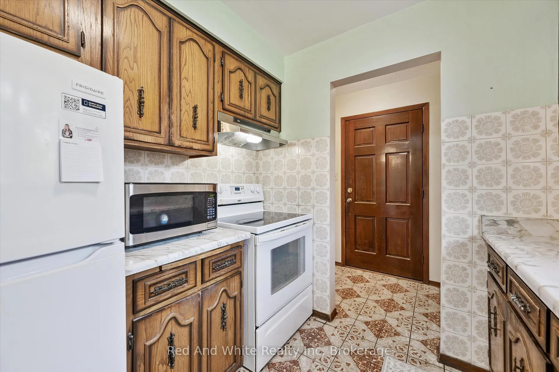 Photo 8 of 189 Johanna Drive, Waterloo — HOMEH