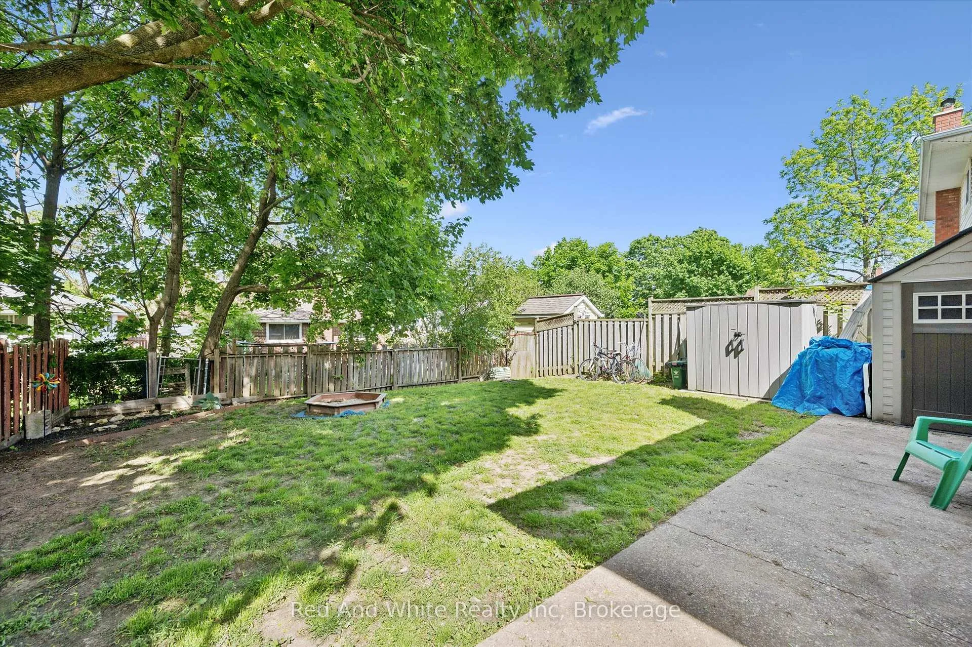 Photo 22 of 189 Johanna Drive, Waterloo — HOMEH