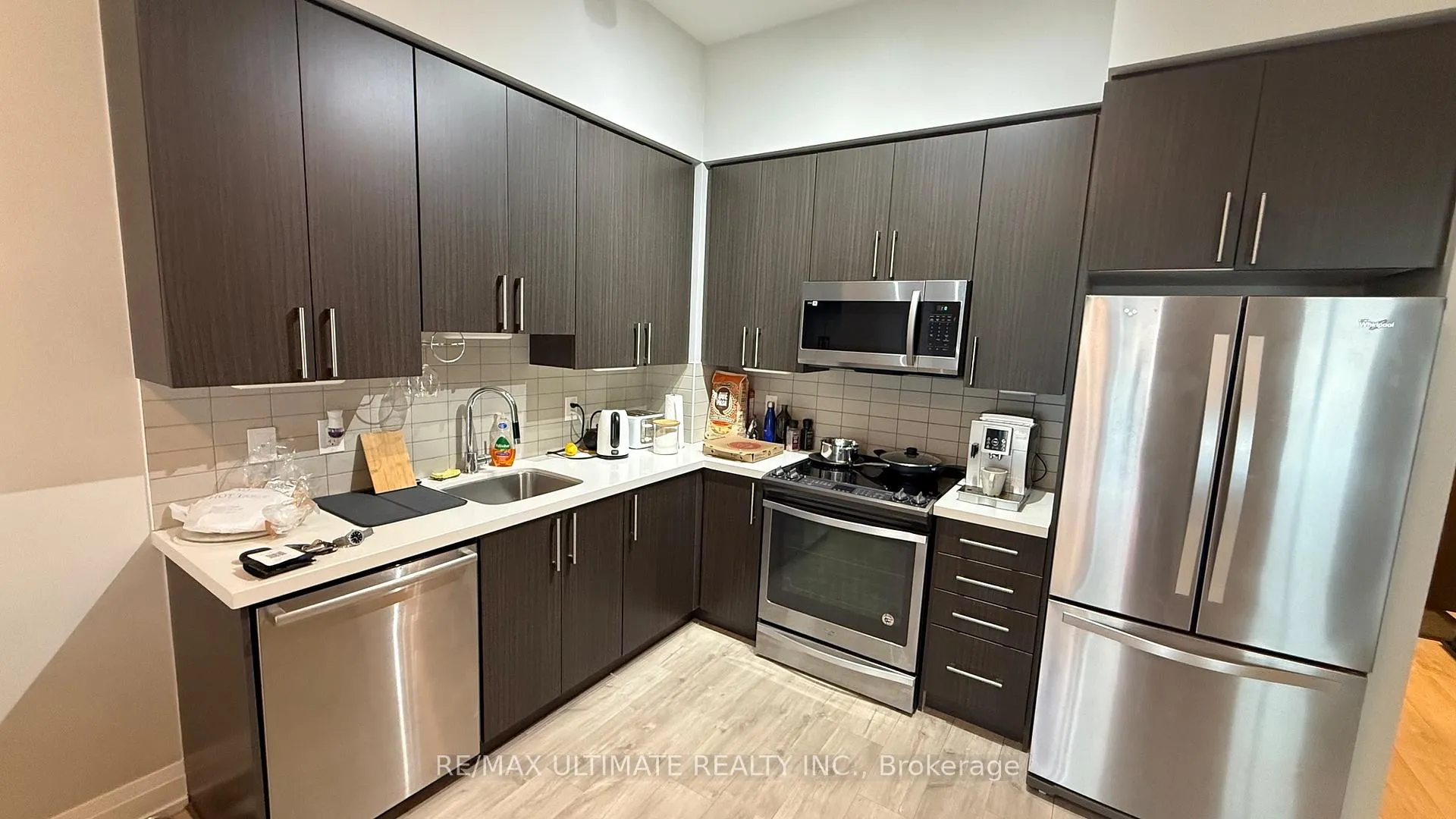 Photo 9 of Unit 304, 3600 Highway 7, Vaughan, Vaughan Corporate Centre — HOMEH