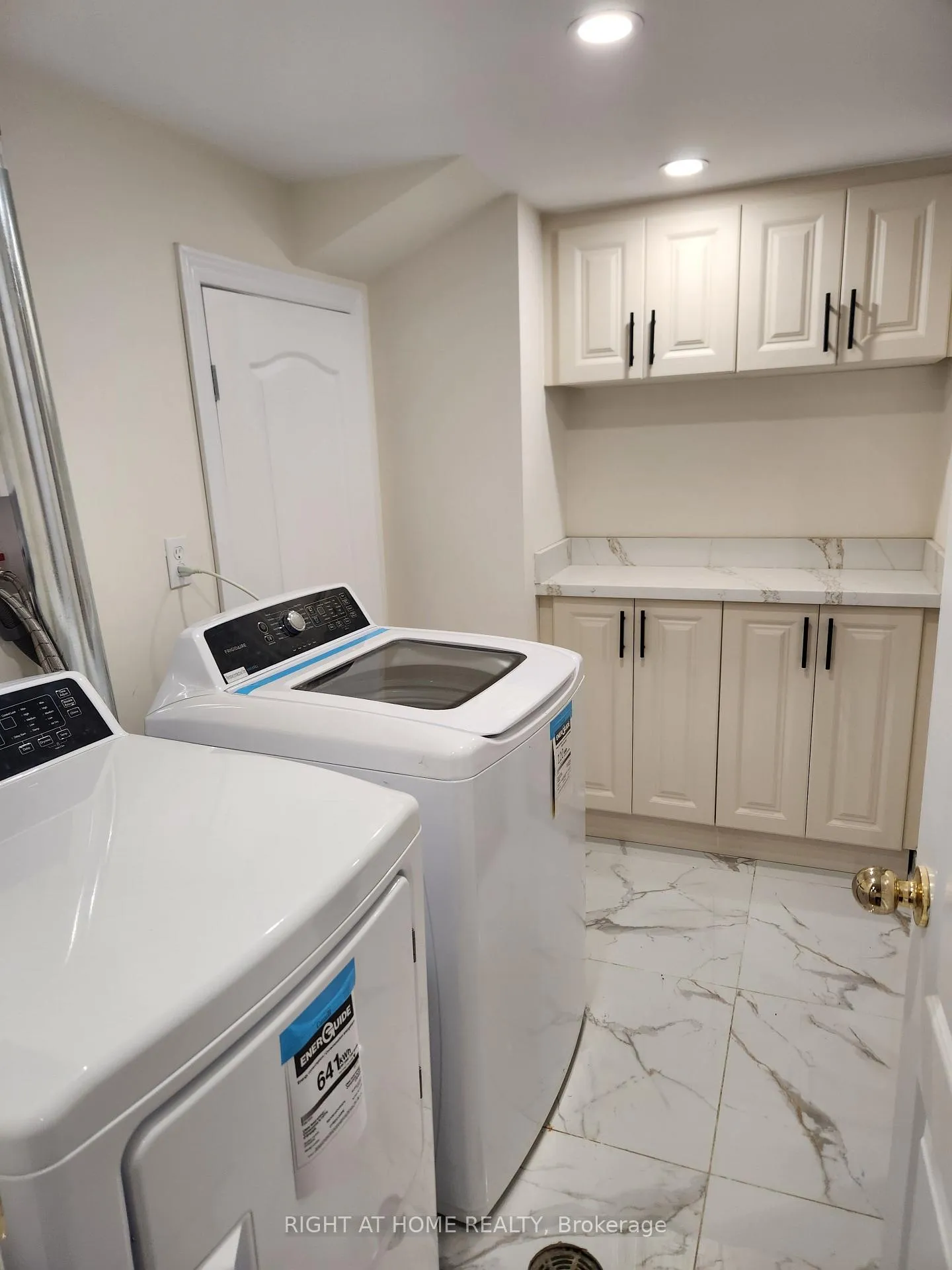 Photo 6 of Unit Basement, 62 Pineway Place, Brampton, Northgate — HOMEH