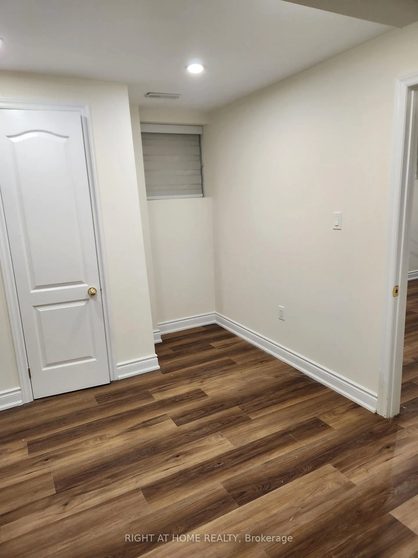 Photo 8 of Unit Basement, 62 Pineway Place, Brampton, Northgate — HOMEH