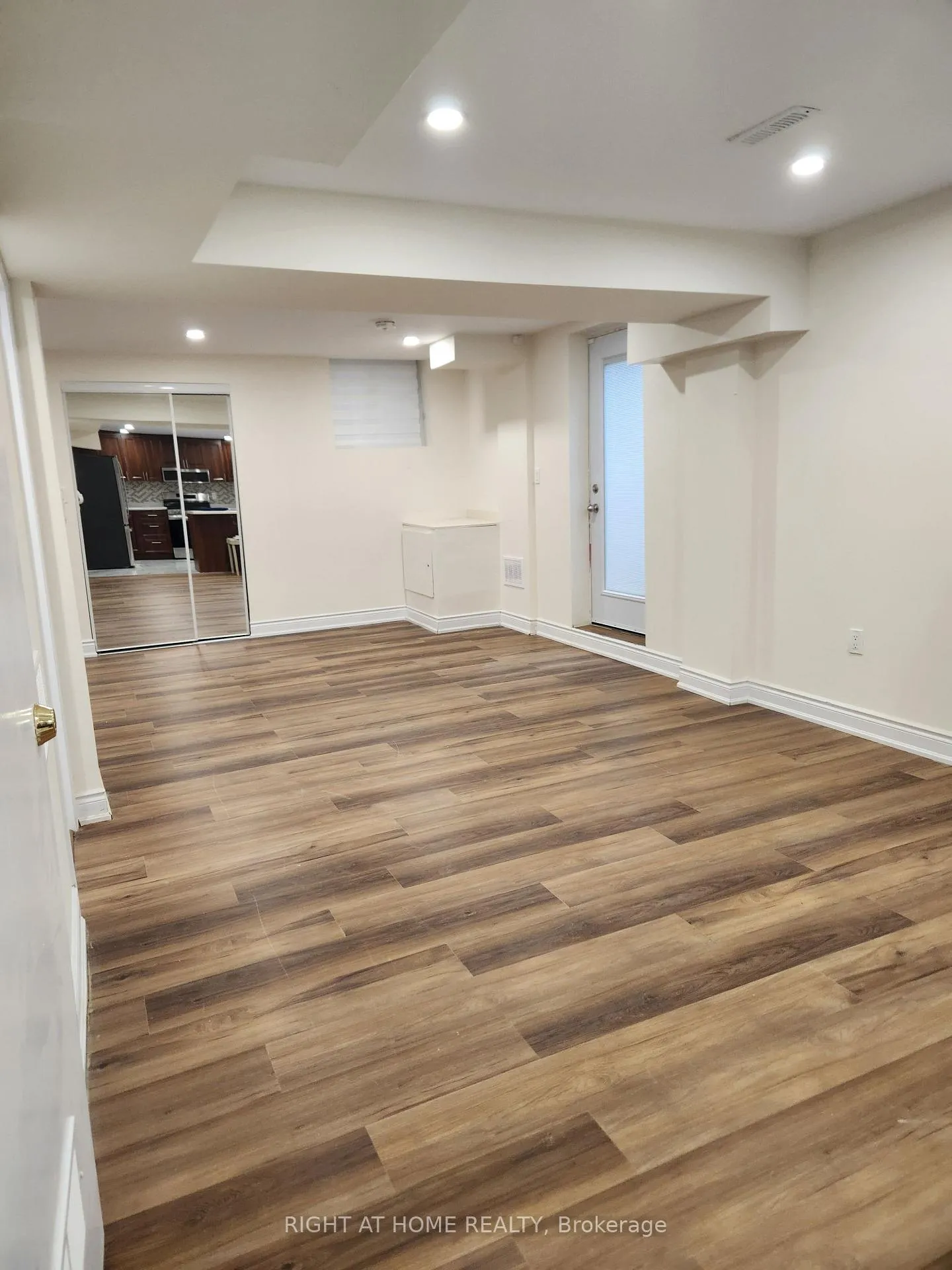 Photo 10 of Unit Basement, 62 Pineway Place, Brampton, Northgate — HOMEH