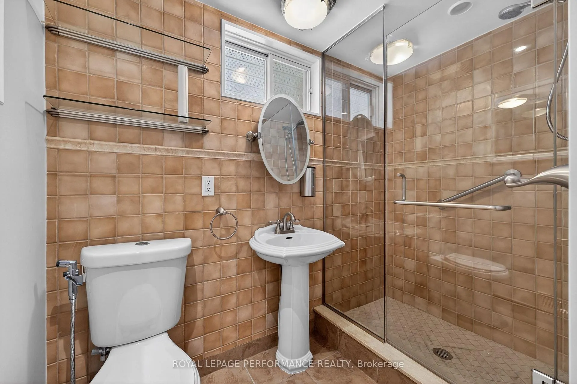 Photo 21 of 908 Innswood Drive, Ottawa, McKellar Heights/Glabar Park — HOMEH