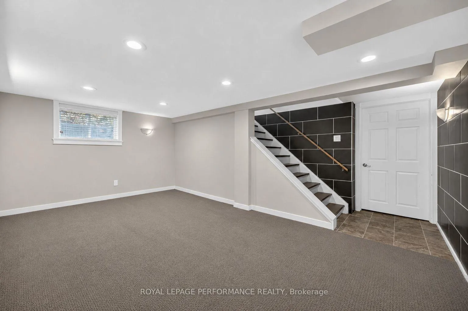 Photo 27 of 908 Innswood Drive, Ottawa, McKellar Heights/Glabar Park — HOMEH