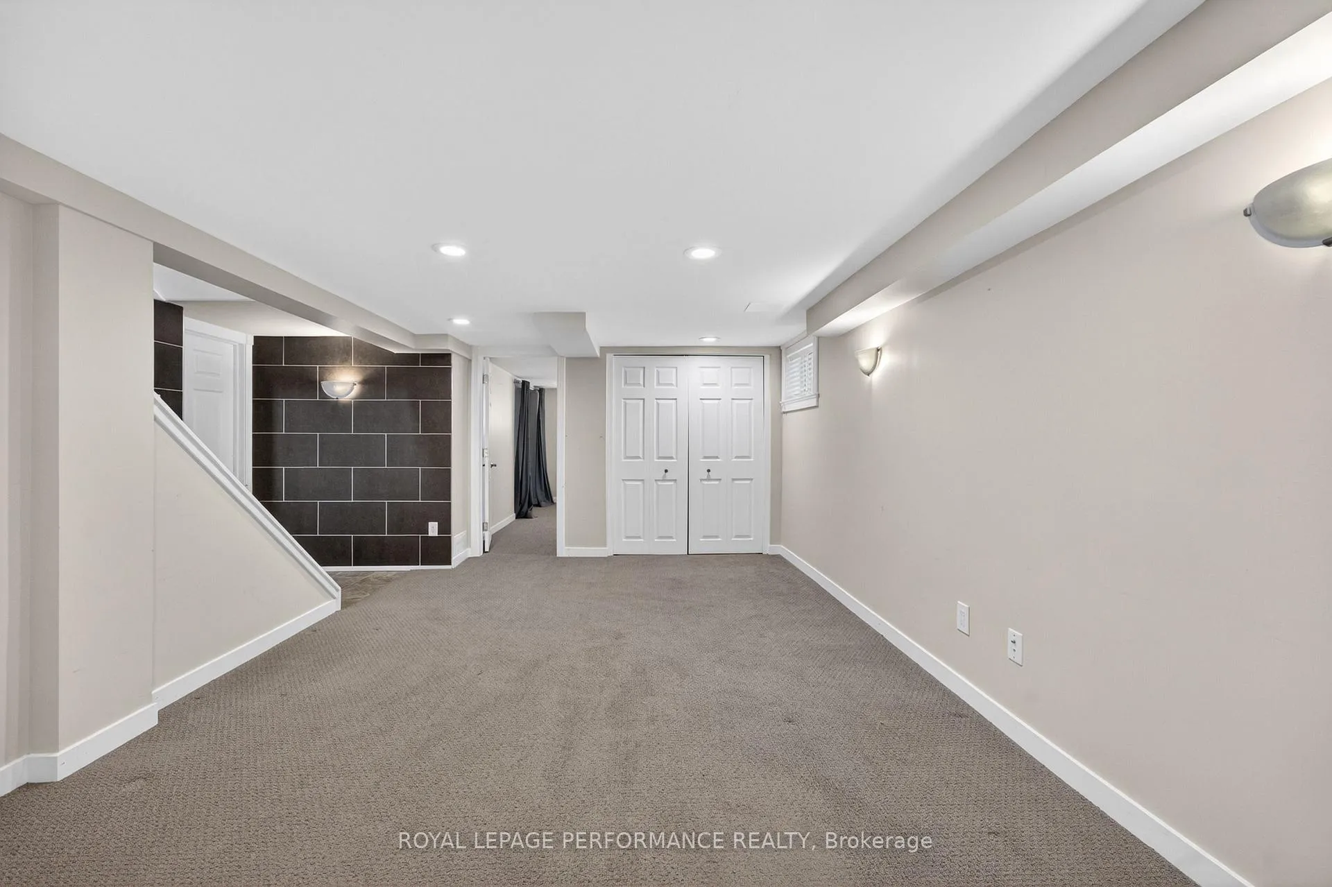 Photo 30 of 908 Innswood Drive, Ottawa, McKellar Heights/Glabar Park — HOMEH