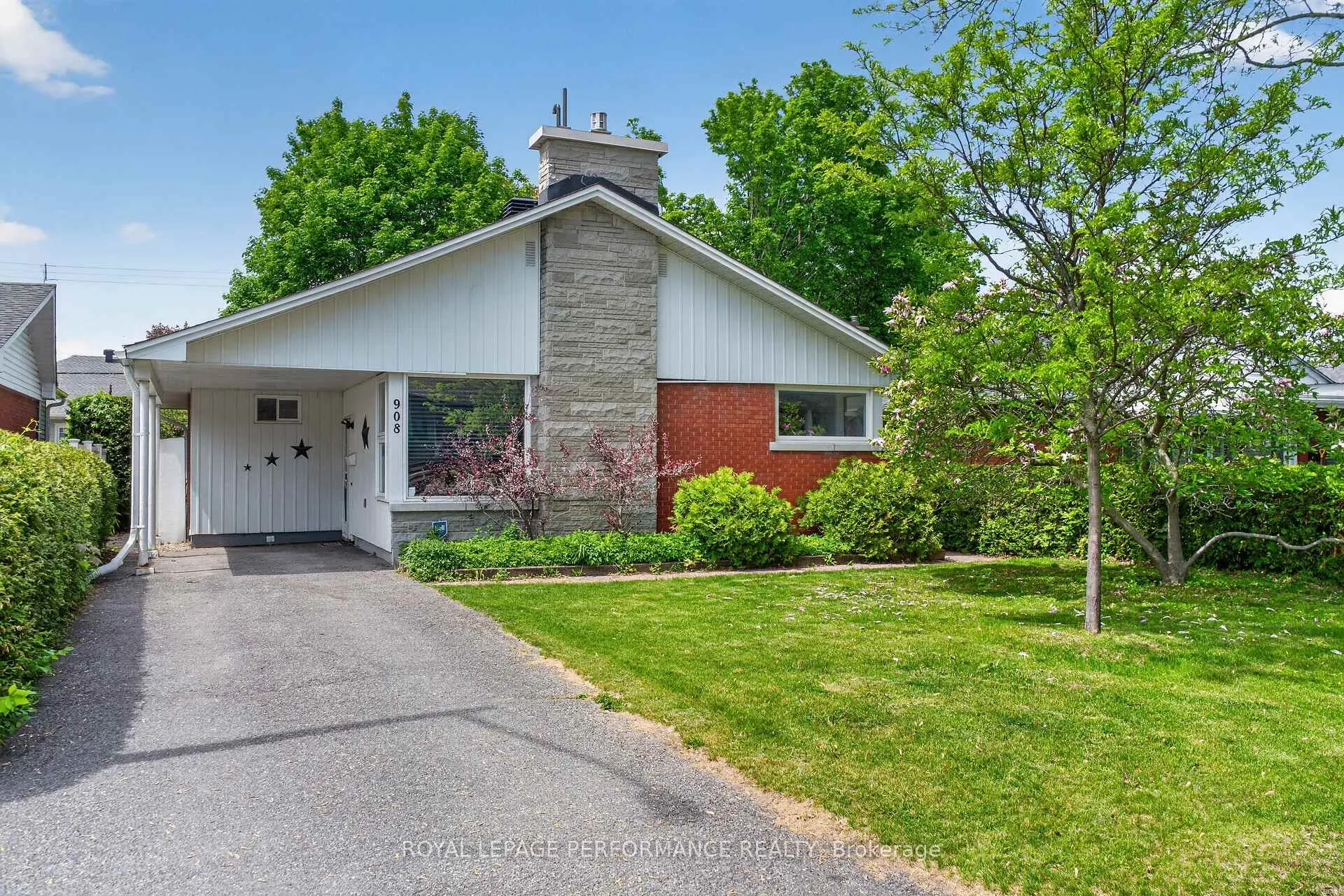 Photo 36 of 908 Innswood Drive, Ottawa, McKellar Heights/Glabar Park — HOMEH