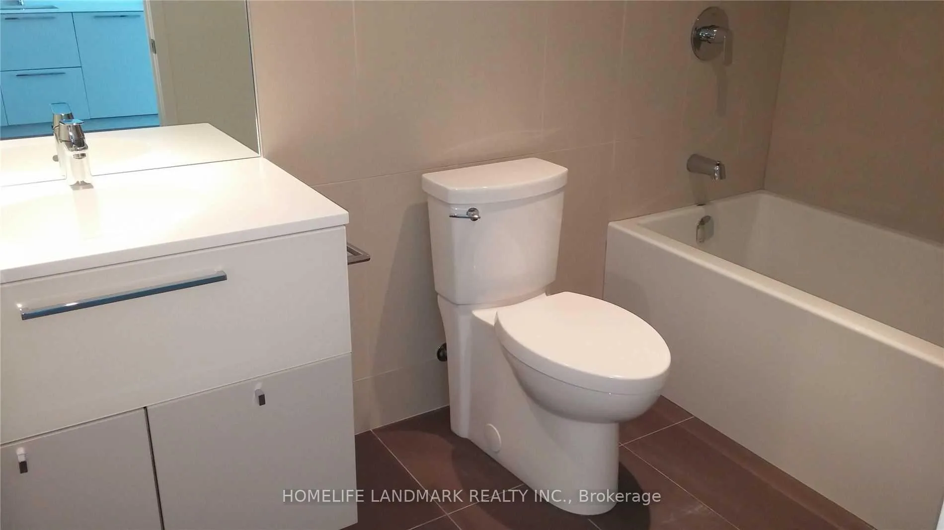 Photo 6 of Unit 1601, 15 Grenville Street, Toronto, Bay Street Corridor — HOMEH